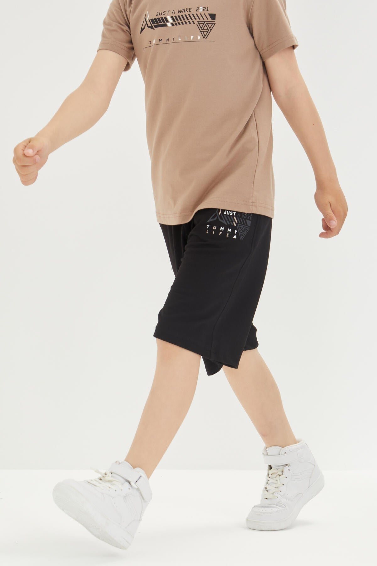 Camel - Black Print Detailed O Collar Short Sleeve Boys Shorts Set - 10944