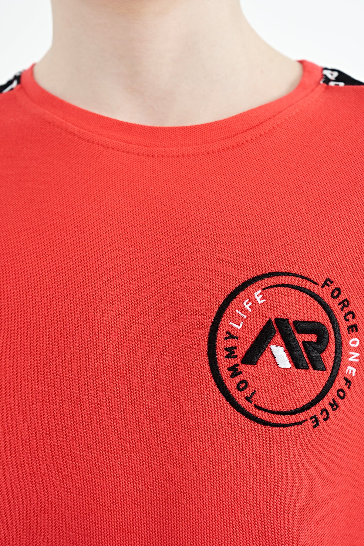 Coral Shoulder Print Detailed Standard Mold O Collar Boys T-Shirt - 11121