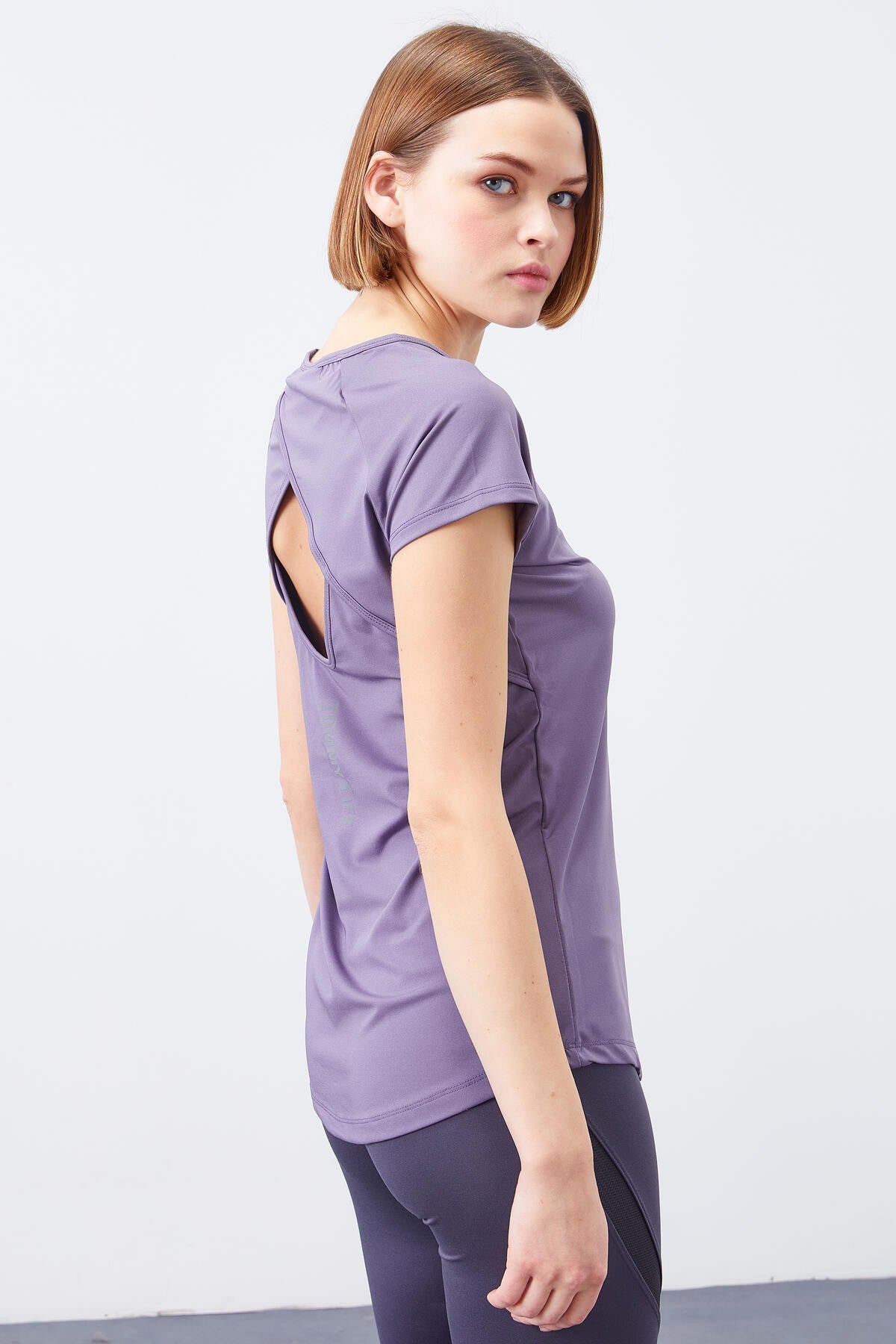 Plato Back Window Short Sleeve Standard Fit O Collar Women's T-Shirt - 97101