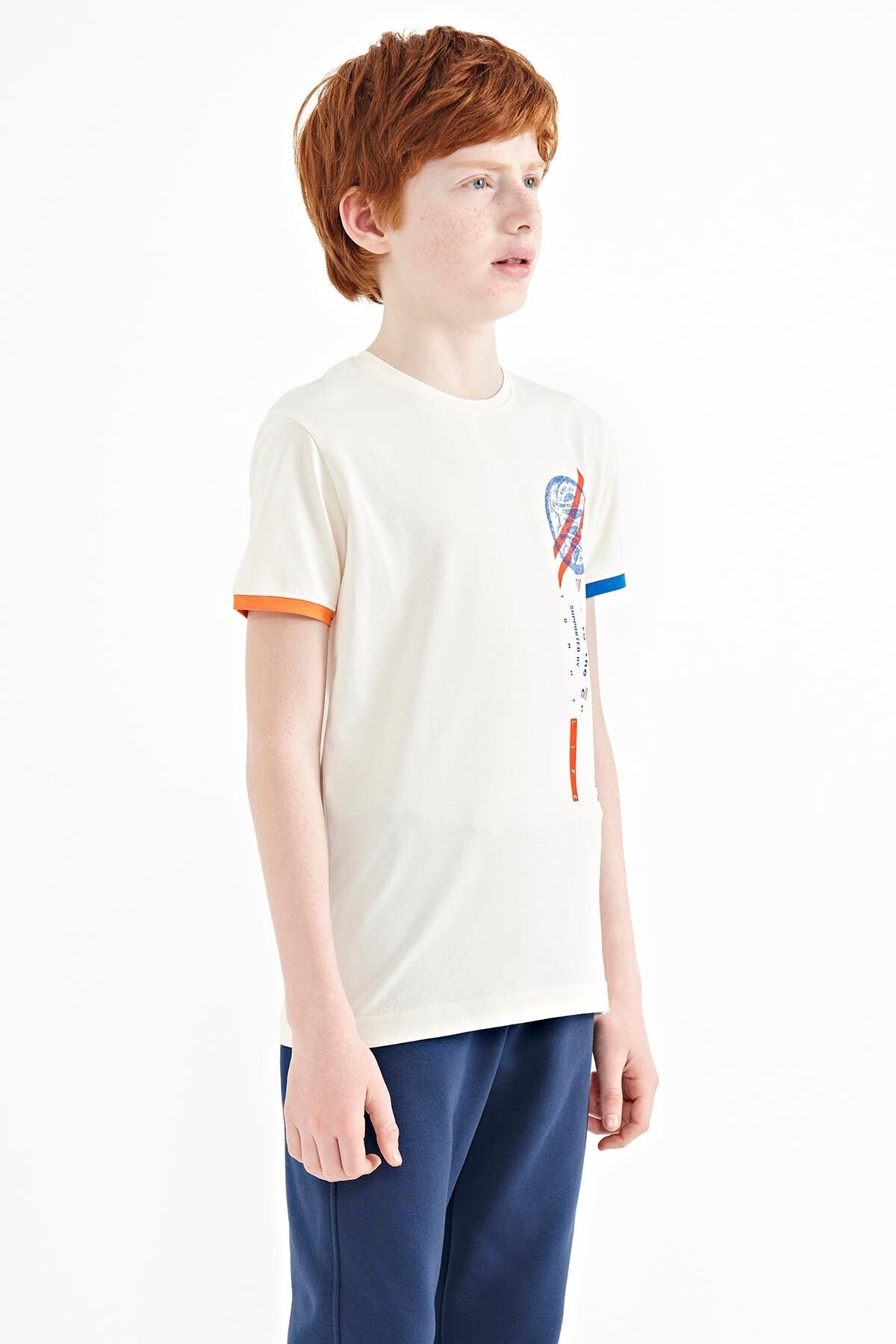 Ecru Print Detailed O Collar Standard Cut Boys' T-Shirt - 11131