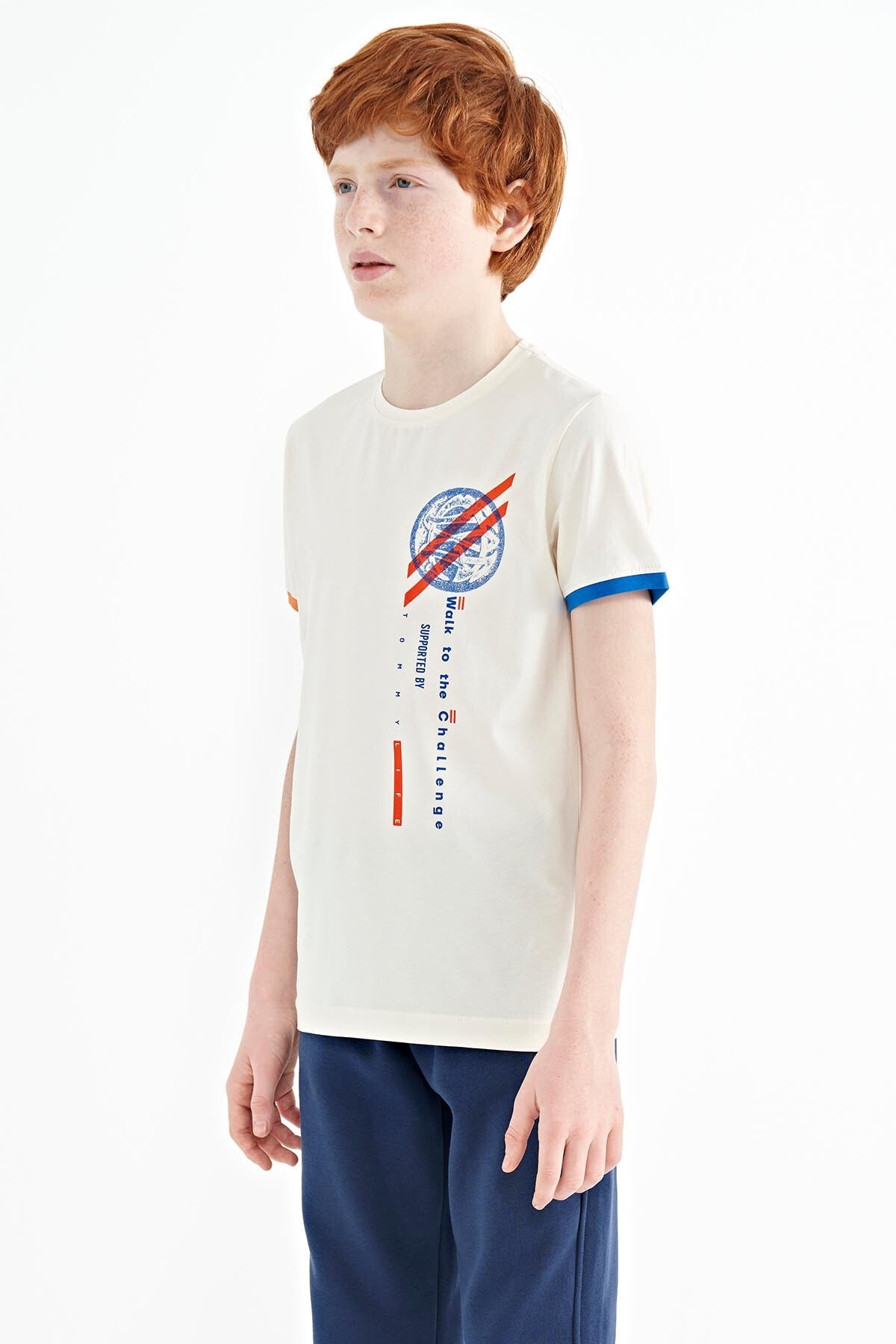Ecru Print Detailed O Collar Standard Cut Boys' T-Shirt - 11131