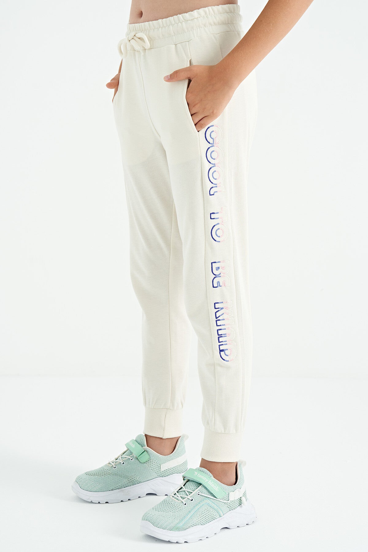 Ecru Off-White Embroidered Laced Standard Fit Jogger Girls' Tracksuit Bottom - 75123