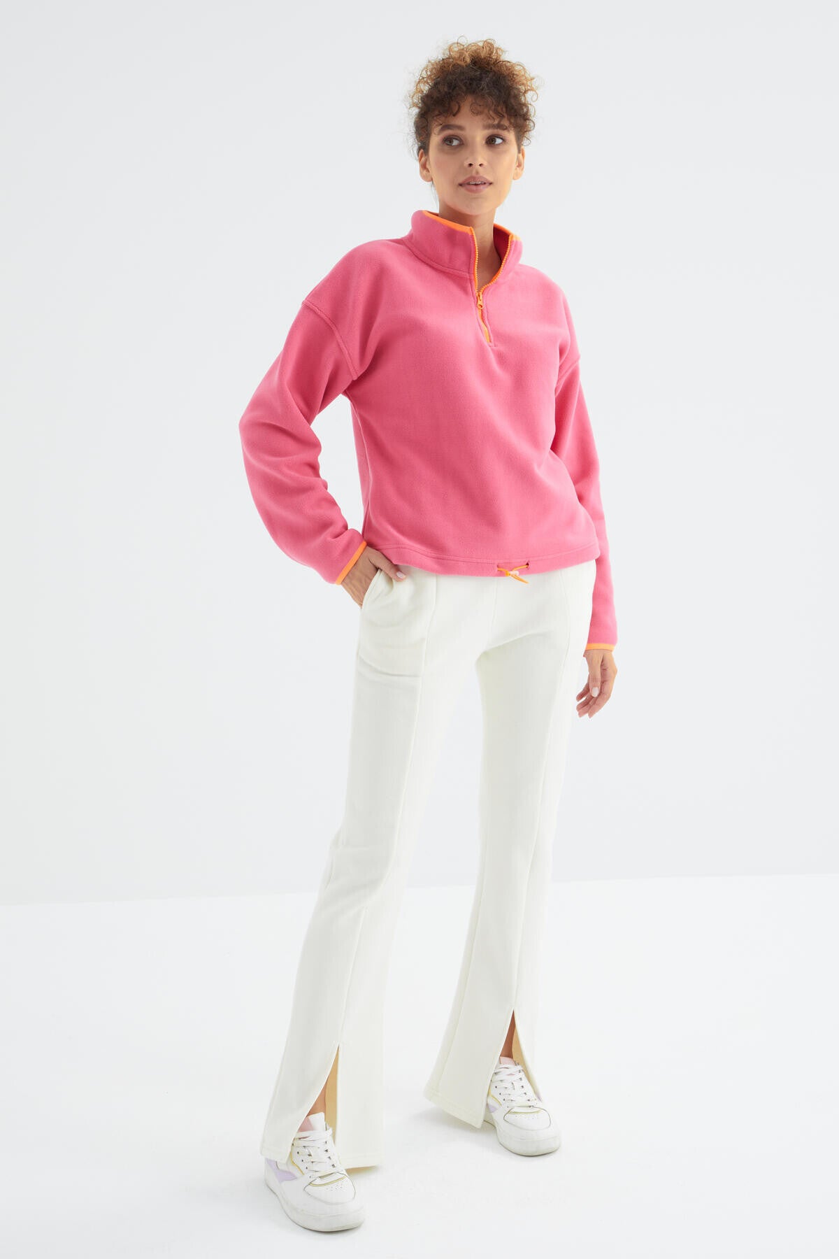 High Waist Front Slit Detailed Side Pocket Comfortable Fit Women's Tracksuit Bottom - 94625