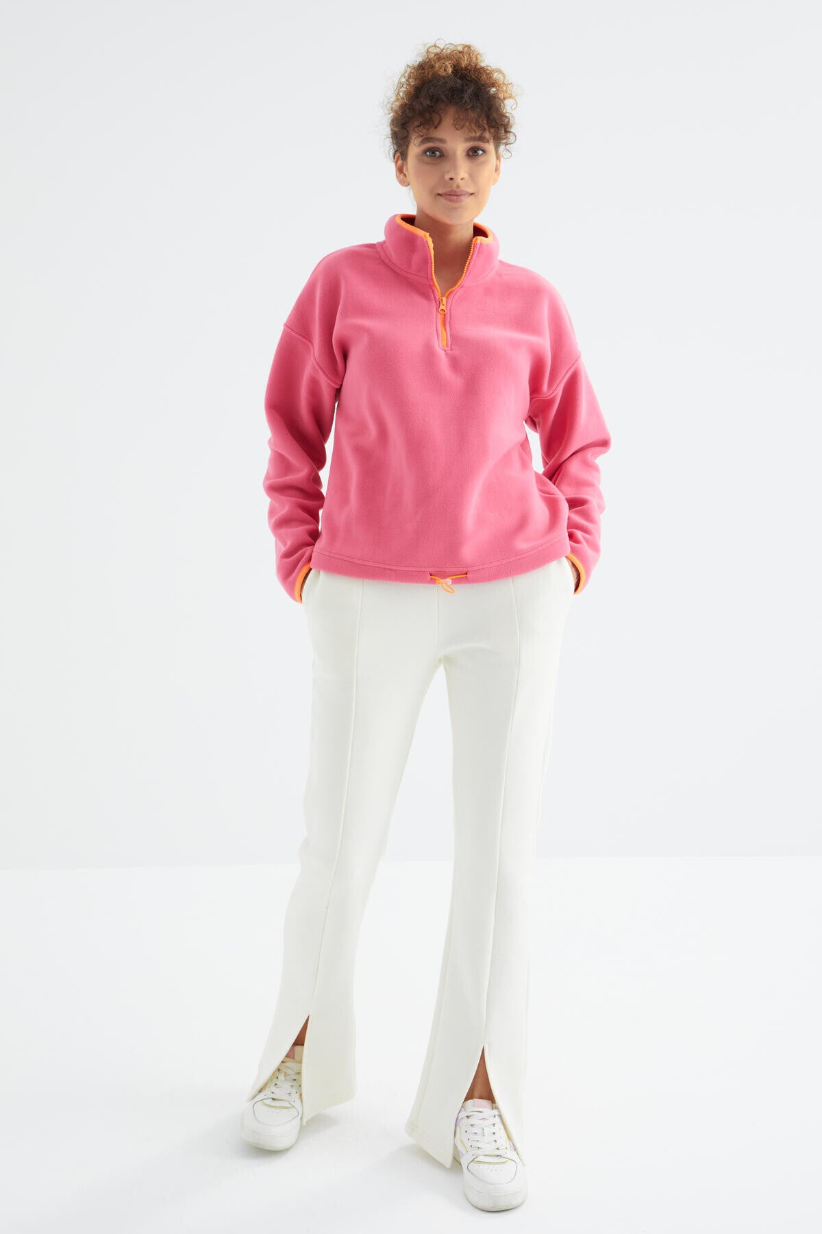 High Waist Front Slit Detailed Side Pocket Comfortable Fit Women's Tracksuit Bottom - 94625