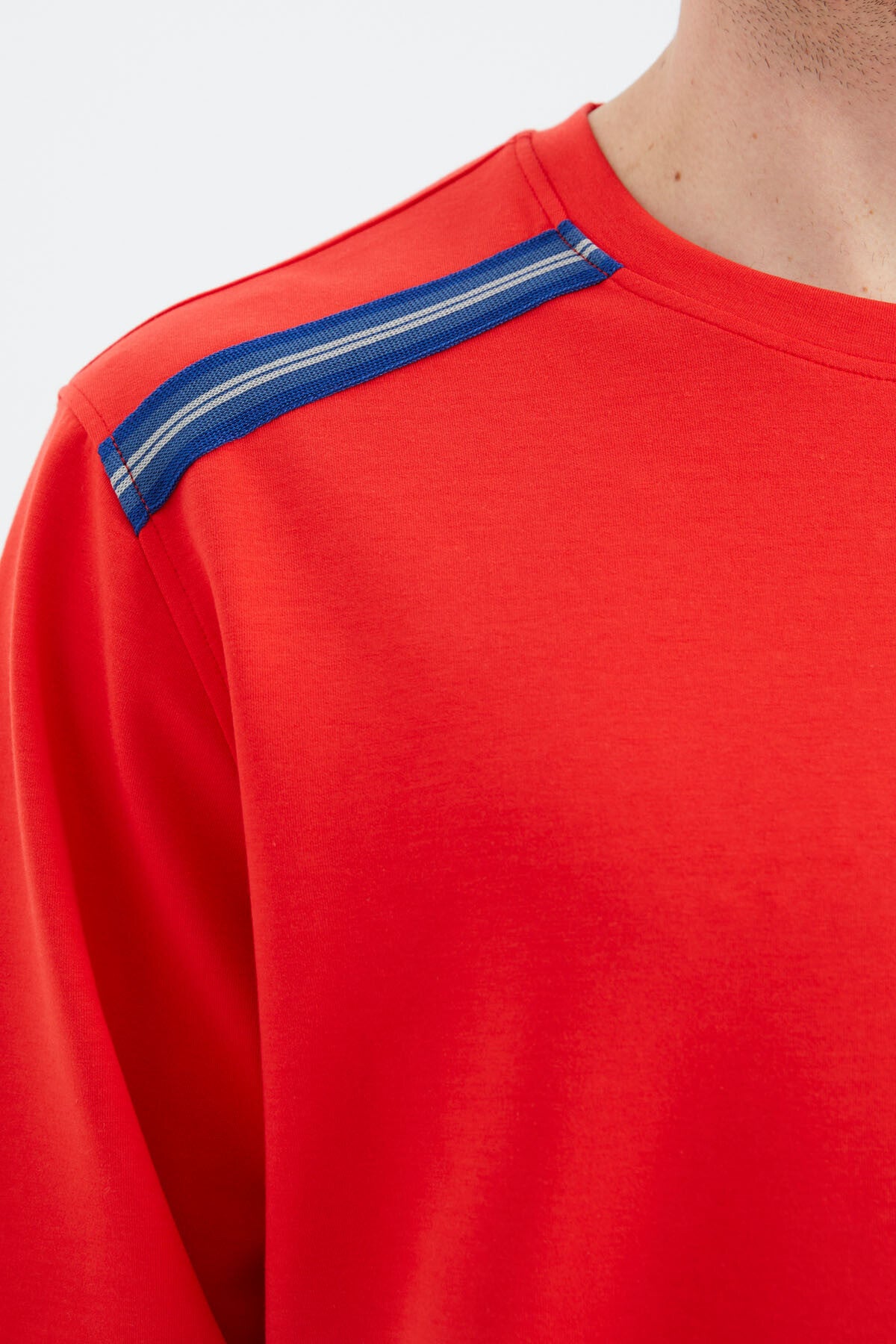 Fiesta O Collar Striped Shoulder Detailed Relax Fit Men's Sweatshirt - 88279