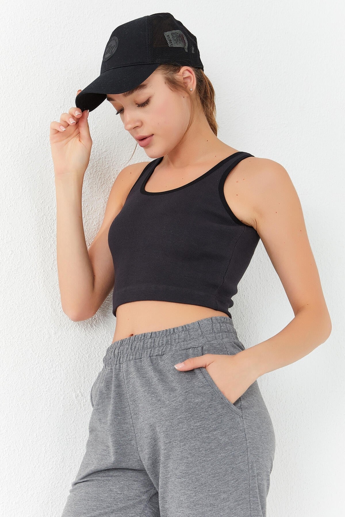 Smoked Basic Zero Sleeve Narrow Fit U Collar Women's Crop Top Singlet - 97160