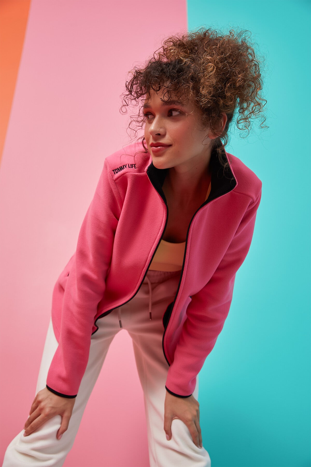Fuchsia Stand Collar Zippered Comfort Fit Women's Fleece Sweatshirt - 97173