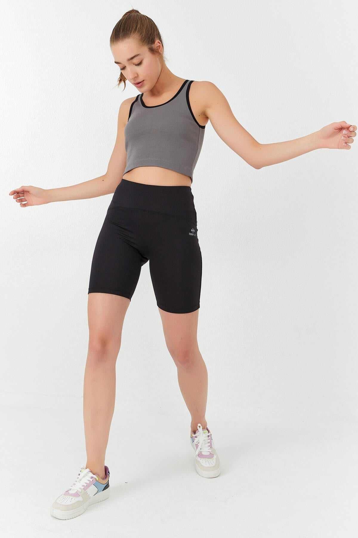Gri Basic Zero Sleeve Narrow Fit U Neck Women's Crop Top Singlet - 97162