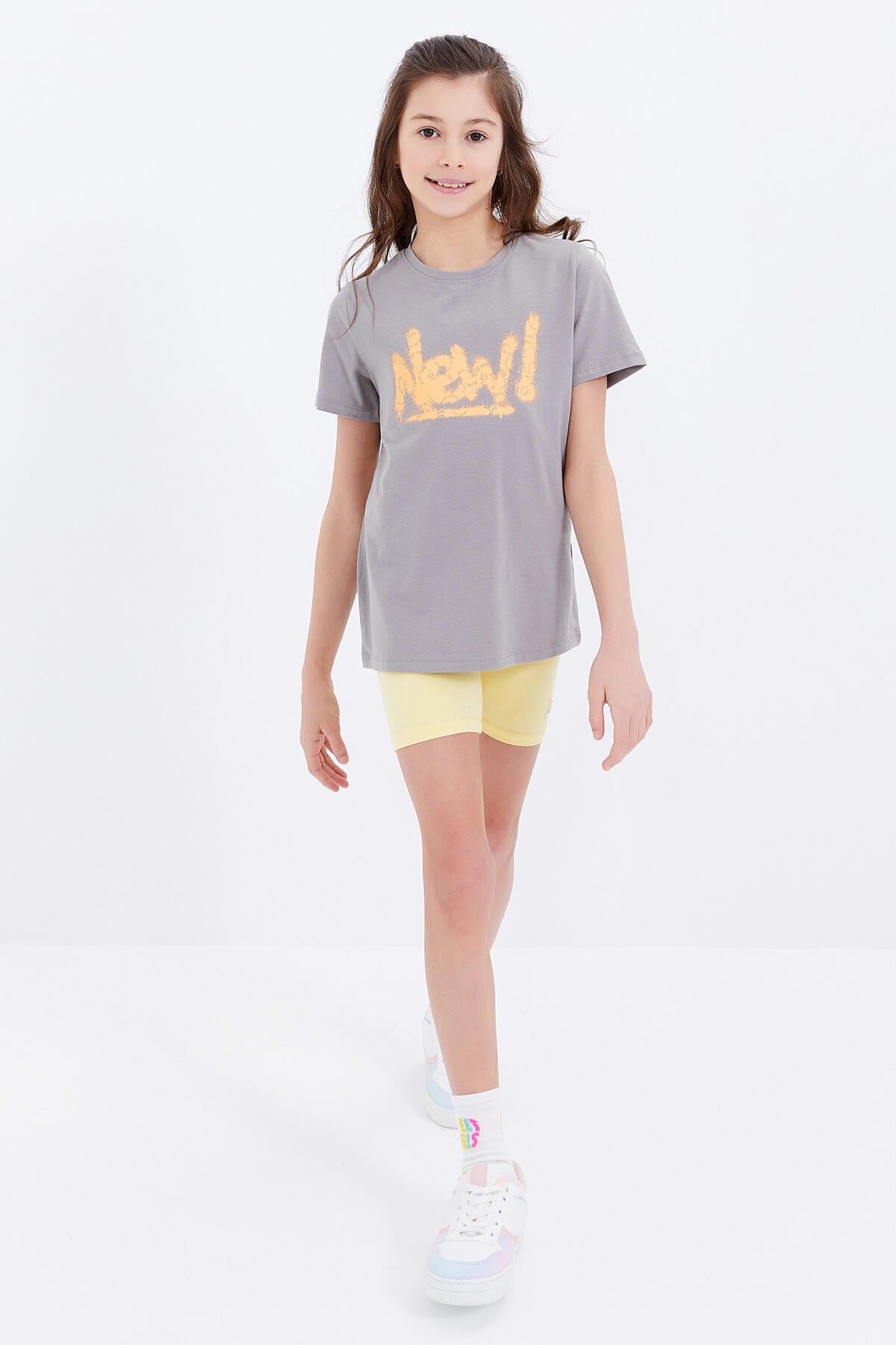 Gri Basic Print Round Neck Comfort Fit Girls T-Shirt - 75041
