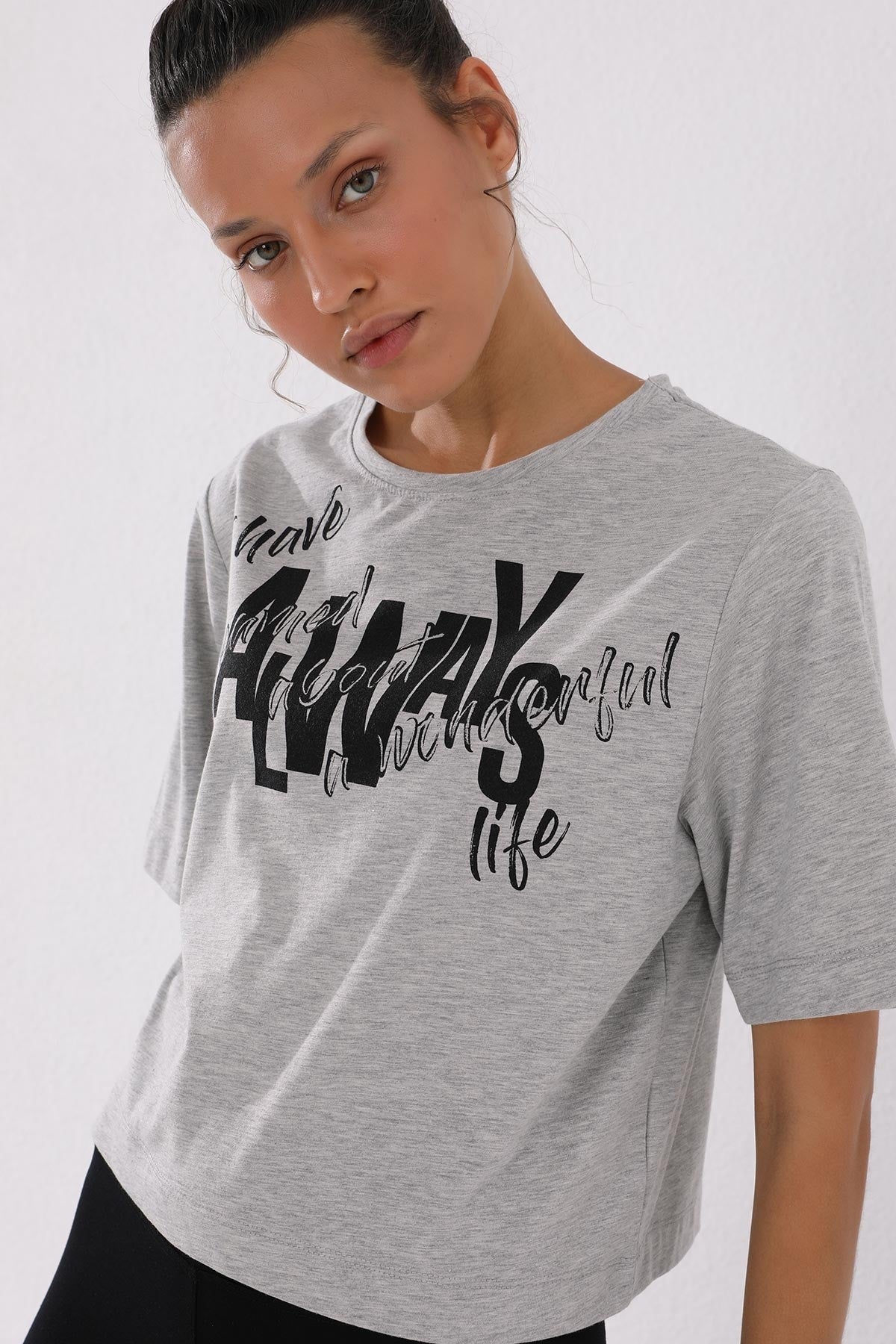 Gray Melange Asymmetric Print O Collar Women's Oversize T-Shirt - 97136