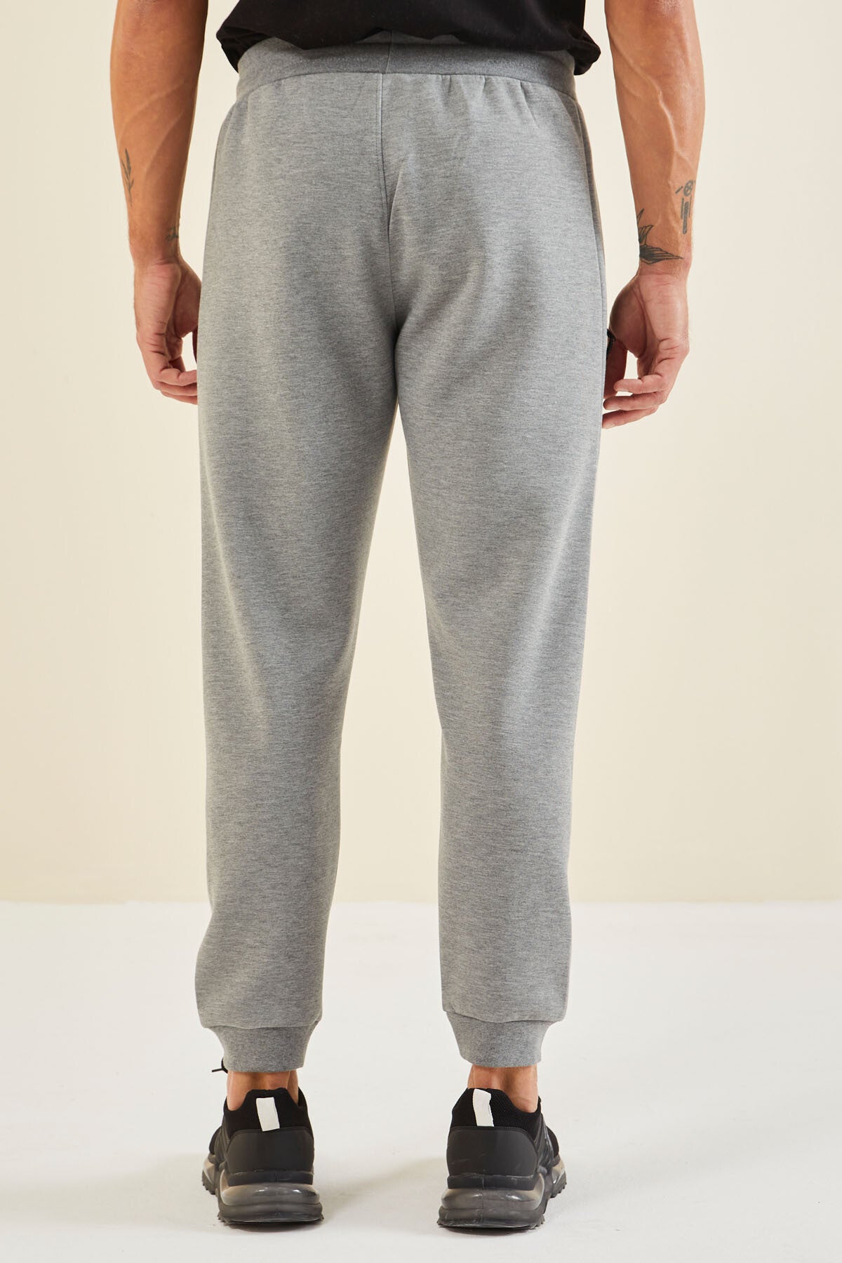 Grey Melange Laced Men's Tracksuit Bottom - 82110