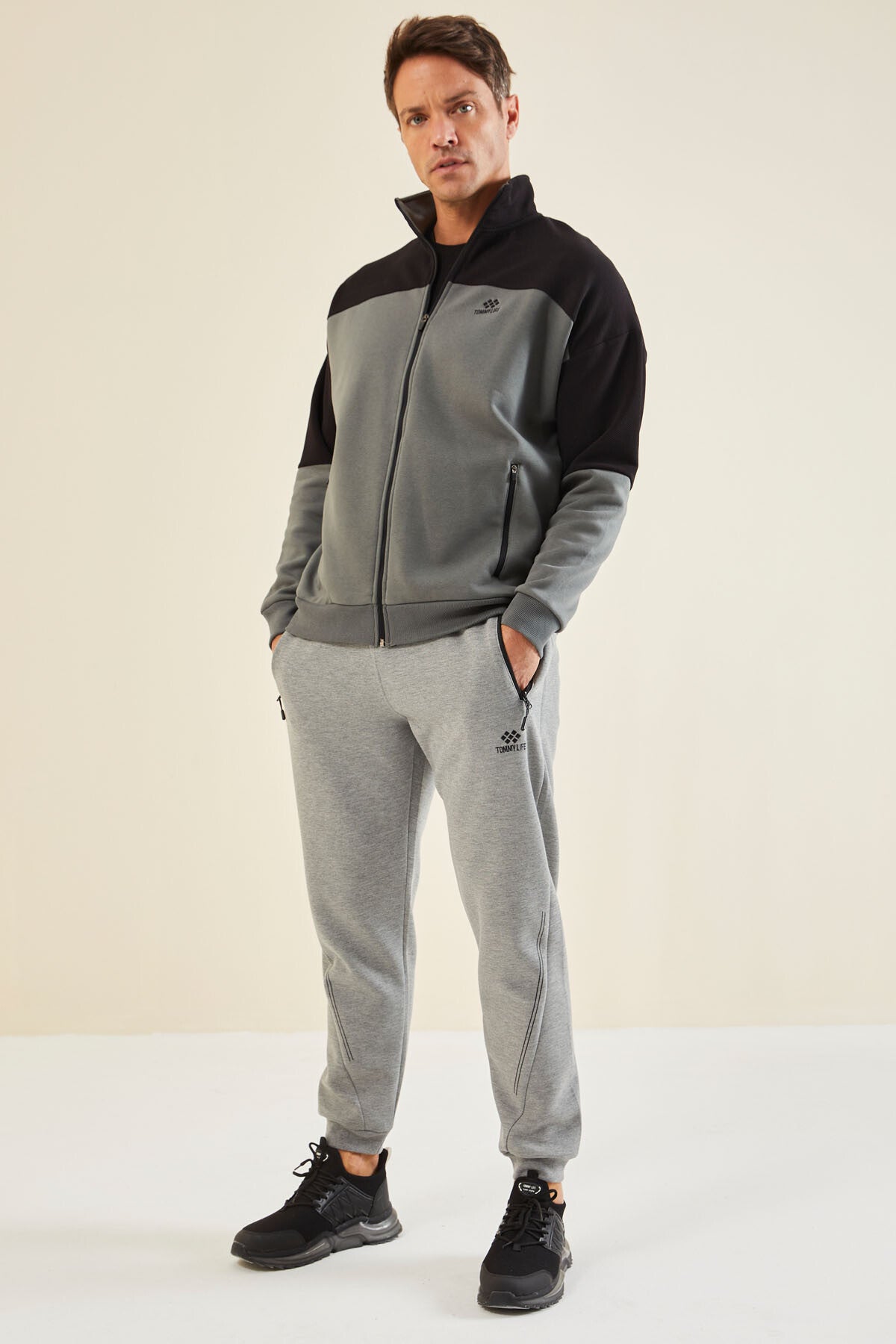 Grey Melange Laced Men's Tracksuit Bottom - 82110