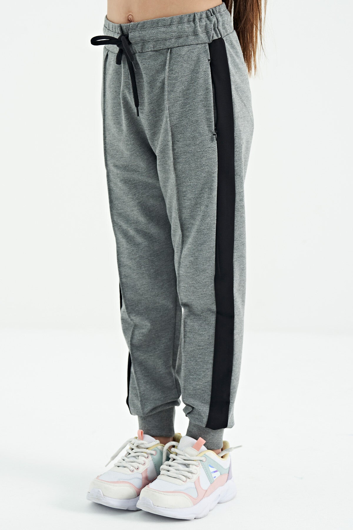 Grey Melange Waistband Hidden Zip Pocket Detailed Jogger Girls Tracksuit Bottom - 75122