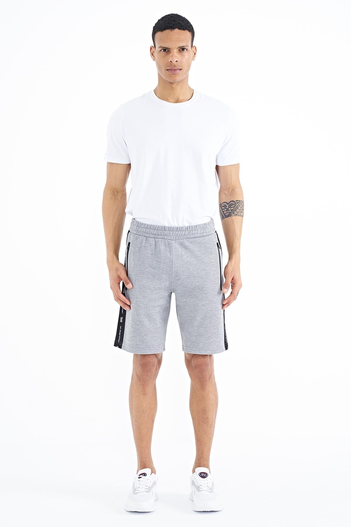 Alfred Grey Melange Standard Fit Men's Shorts - 81244