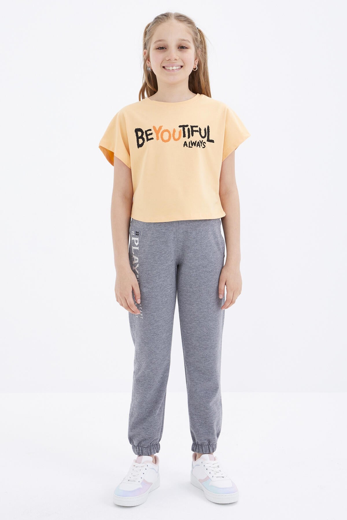 Grey Melange Print Embroidered Laced Standard Fit Elastic Hem Girls' Tracksuit Bottom - 75051