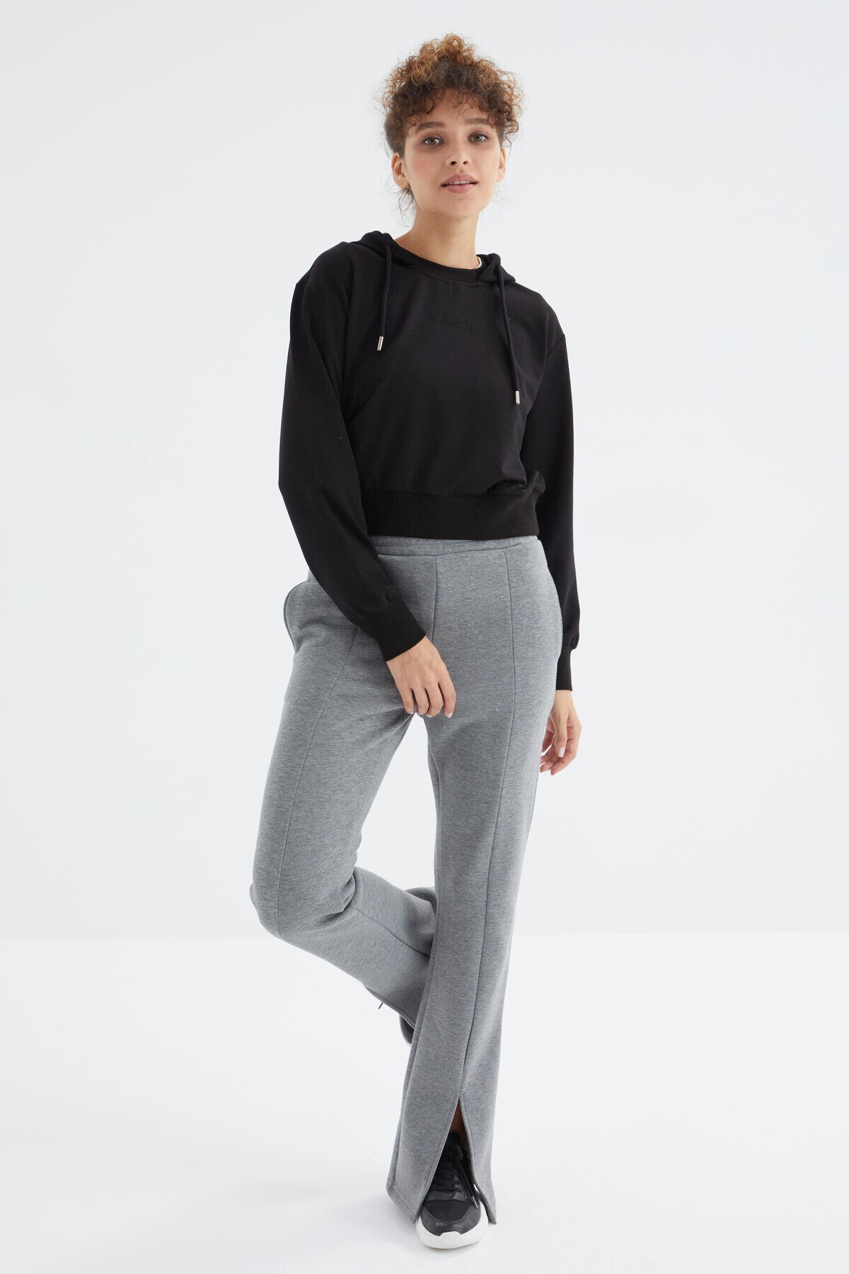 High Waist Gray Melange Front Slit Detailed Side Pocket Comfortable Fit Women's Tracksuit Bottom - 94625