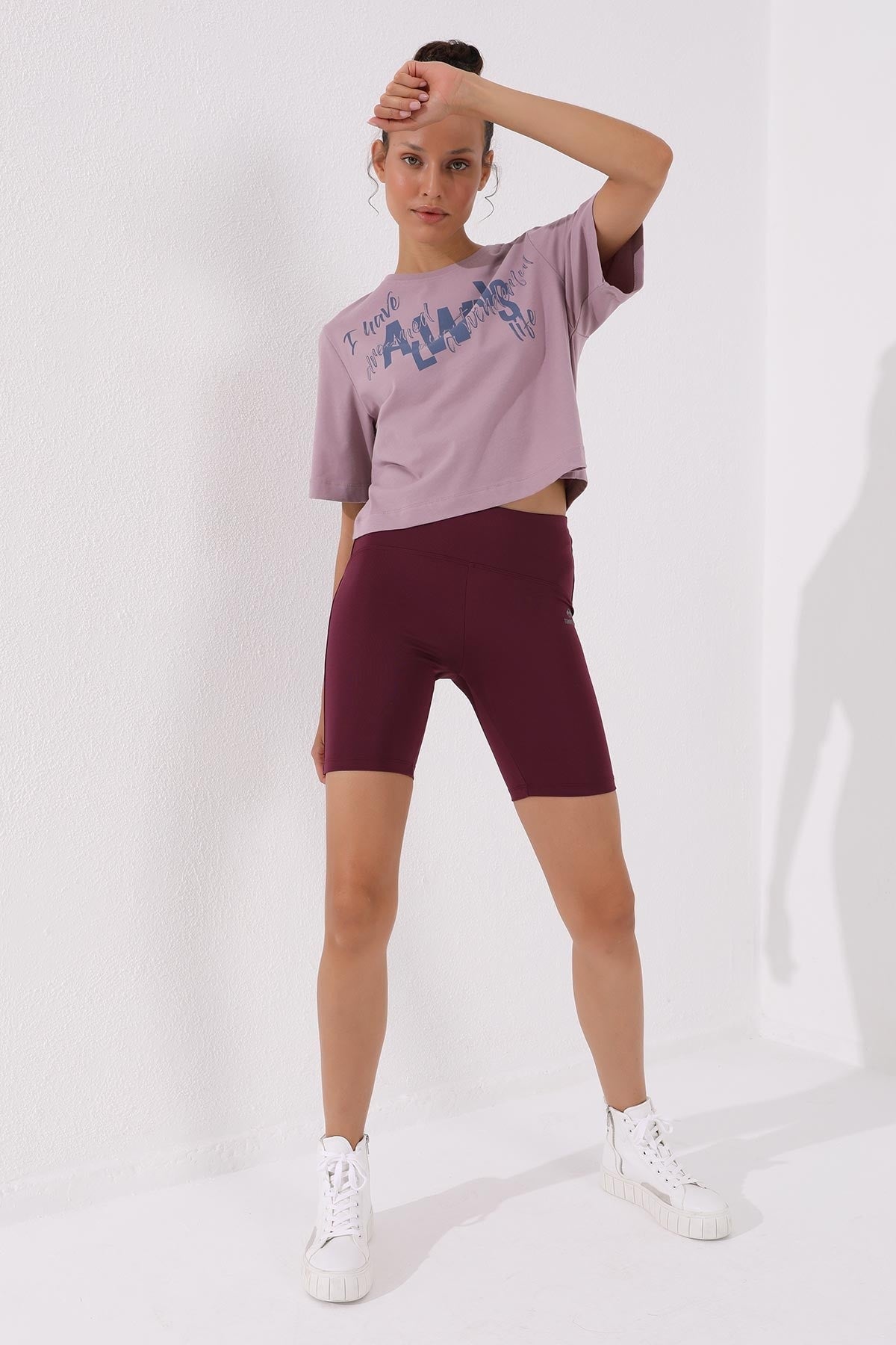 Dried Rose Asymmetric Print O Collar Women's Oversize T-Shirt - 97136