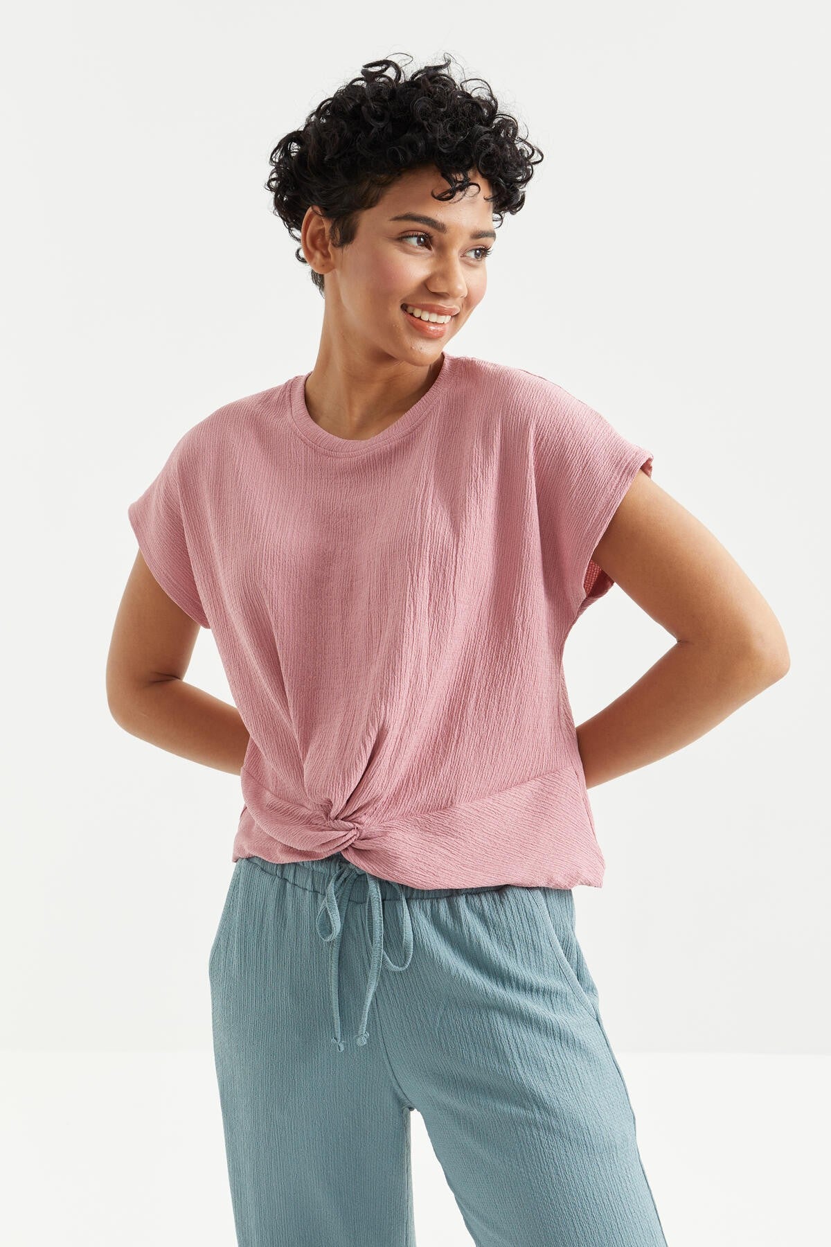 Dried Rose O Neck Front Gather Detailed Crinkle Fabric Women's Crop Top T-Shirt - 97228