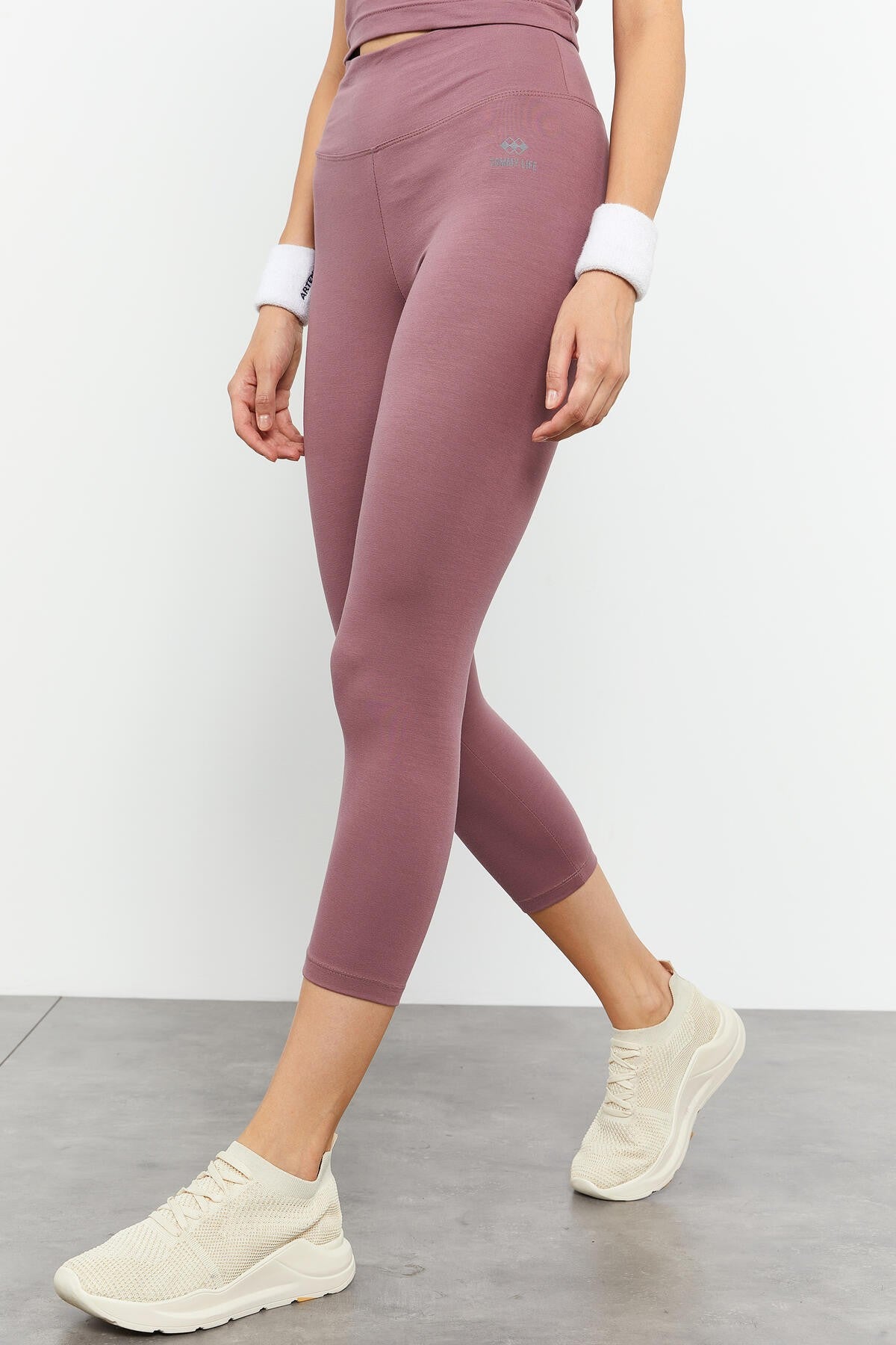 Dried Rose High Waist Capri-Crop Singlet Slim Fit Women's Tights Set - 95284