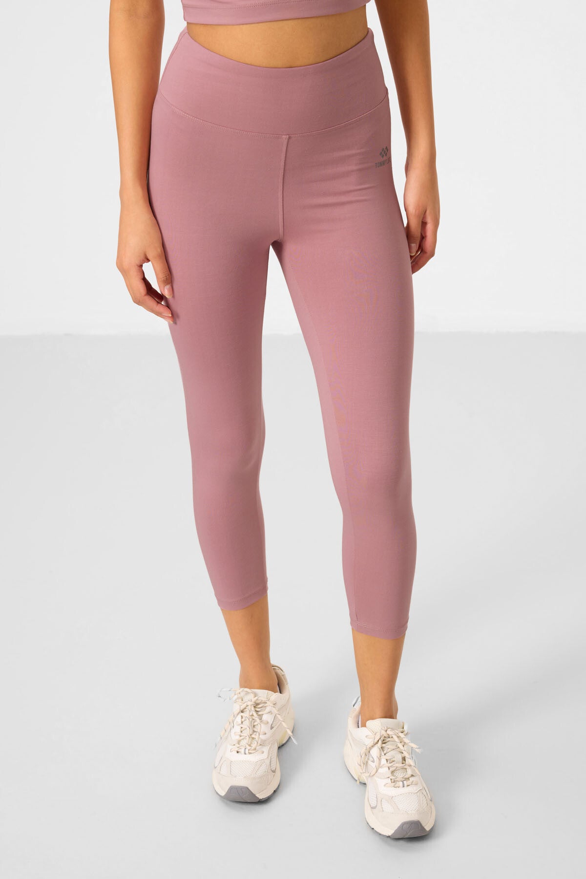 Dried Rose High Waist Capri-Crop T-Shirt Slim Fit Women's Tights Set - 95285