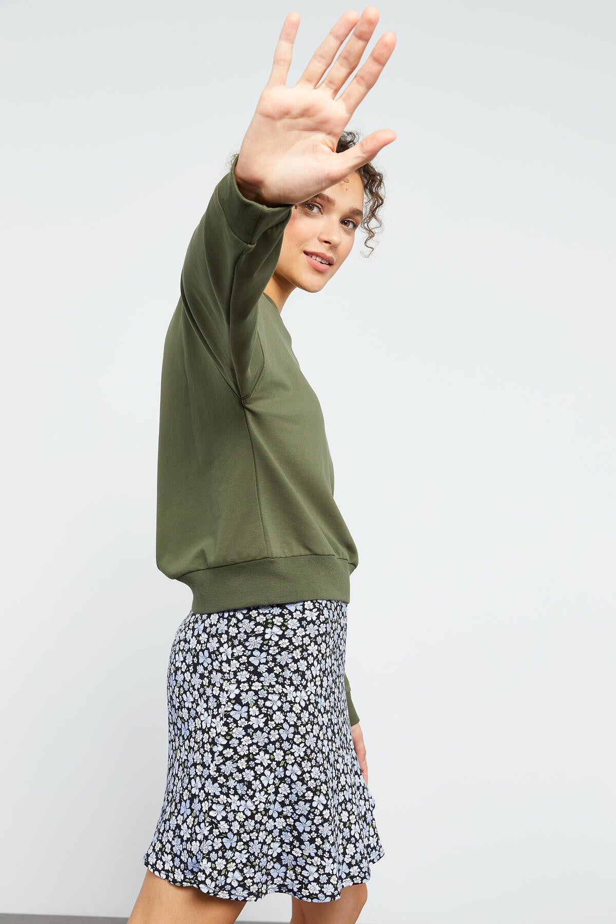 Basic Comfort Fit O Neck Women's Sweatshirt - 97114