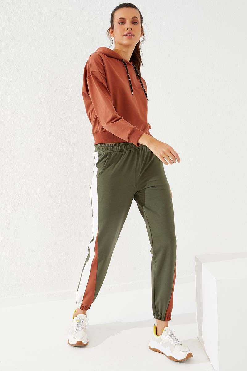 Right Two-Tone Striped Comfort Fit Elastic Cuff Women's Tracksuit Bottom - 94582