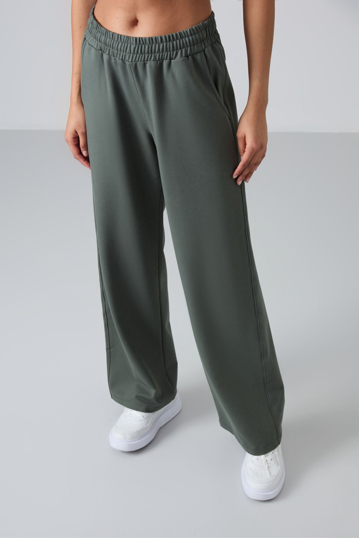 High Waist Comfort Fit Wide Leg Women's Tracksuit Bottom - 94567
