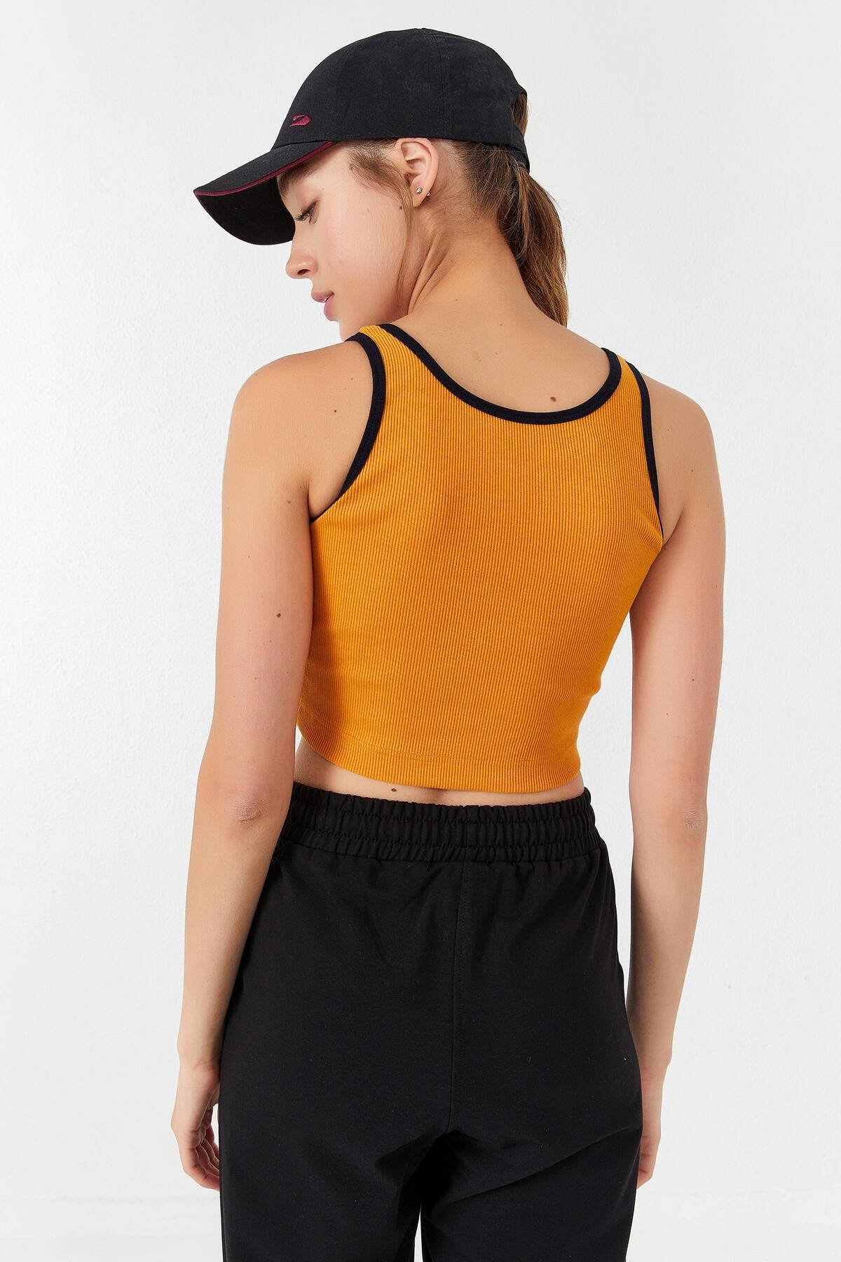 Mustard Basic Zero Sleeve Narrow Cut U Collar Women's Crop Top Singlet - 97160
