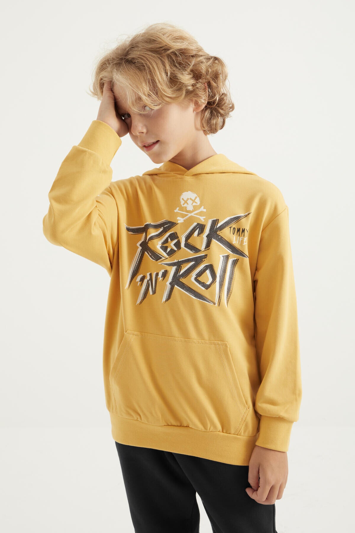 Mustard Print Kangaroo Pocket Hooded Standard Fit Boys' Sweatshirt - 11002