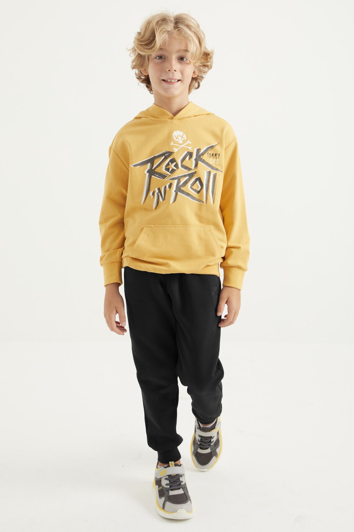 Mustard Print Kangaroo Pocket Hooded Standard Fit Boys' Sweatshirt - 11002