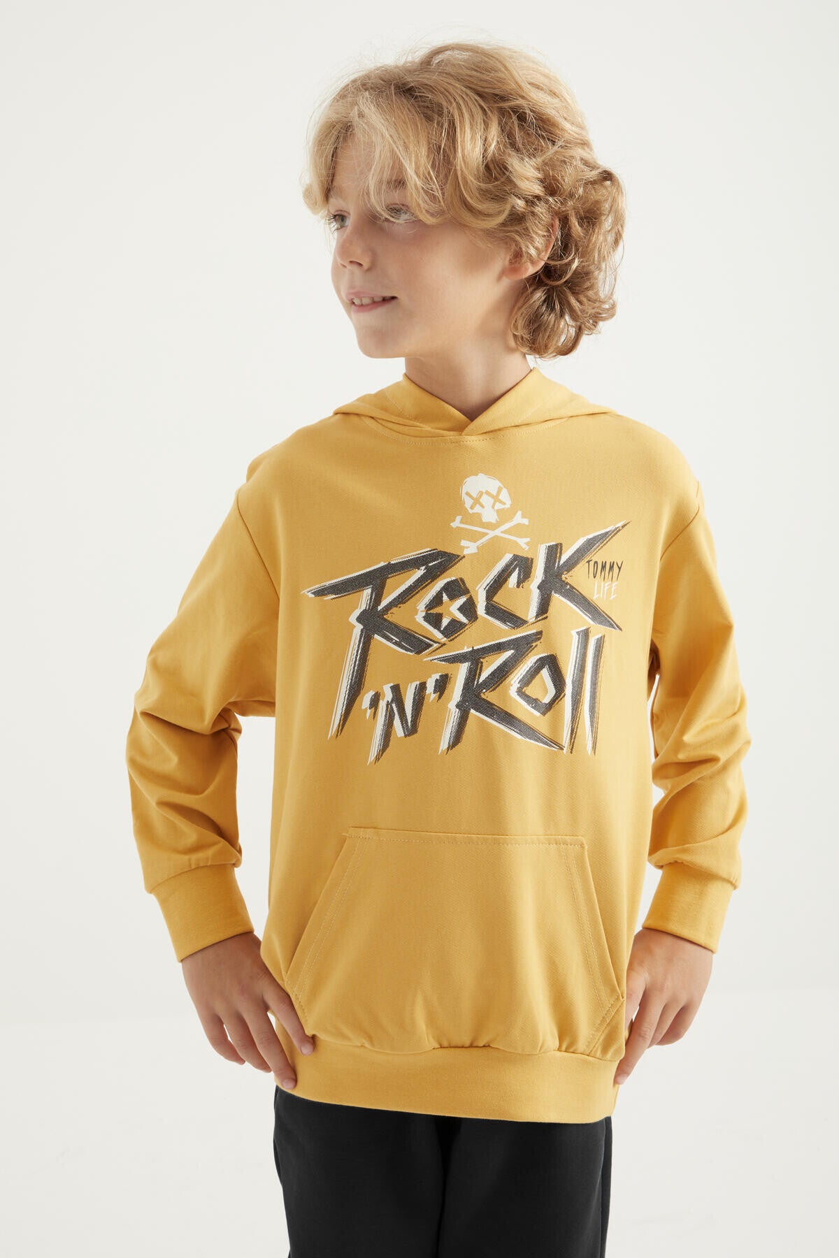 Mustard Print Kangaroo Pocket Hooded Standard Fit Boys' Sweatshirt - 11002