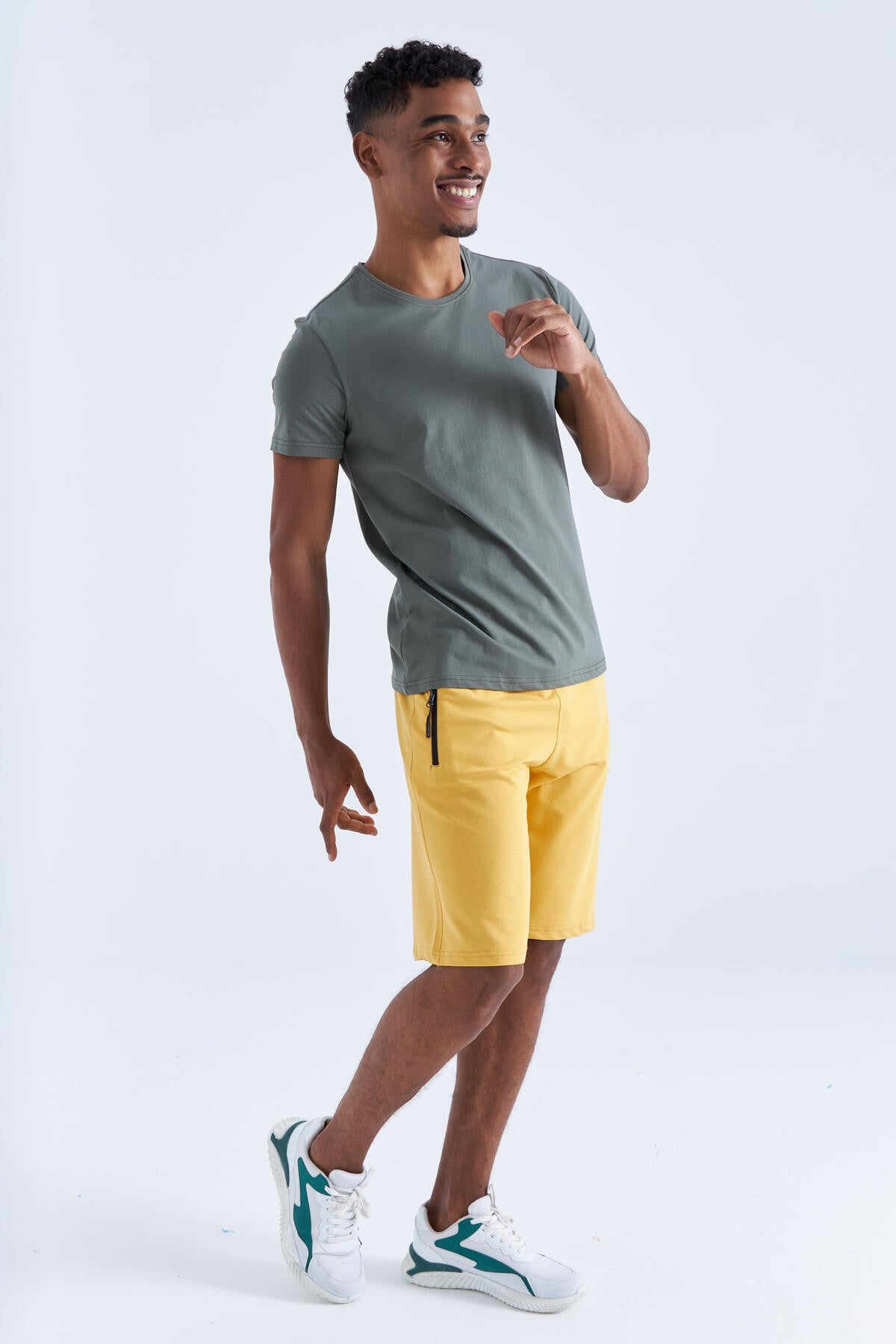 Mustard Hidden Zipper Back Pocket Laced Standard Fit Men's Shorts - 81136