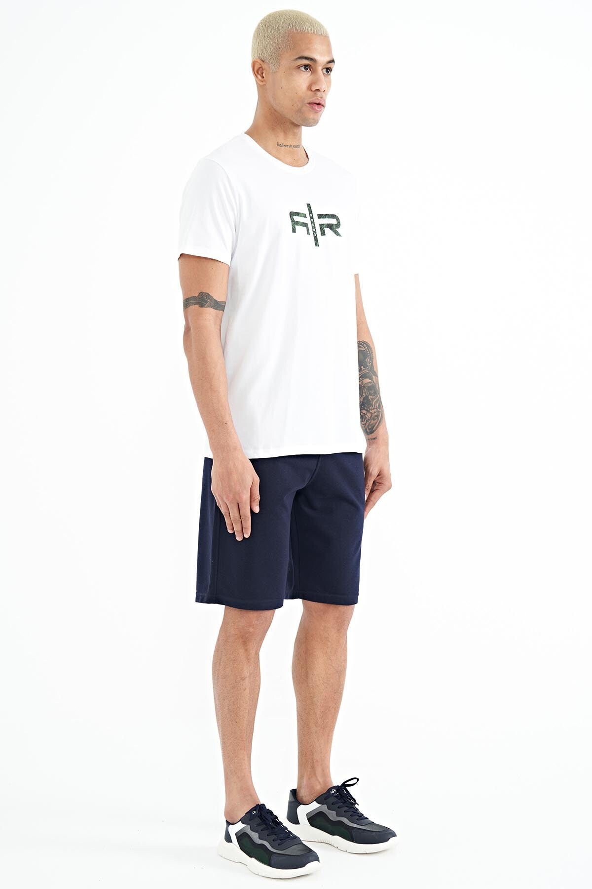 Antony Indigo Standard Fit Men's Shorts - 81247