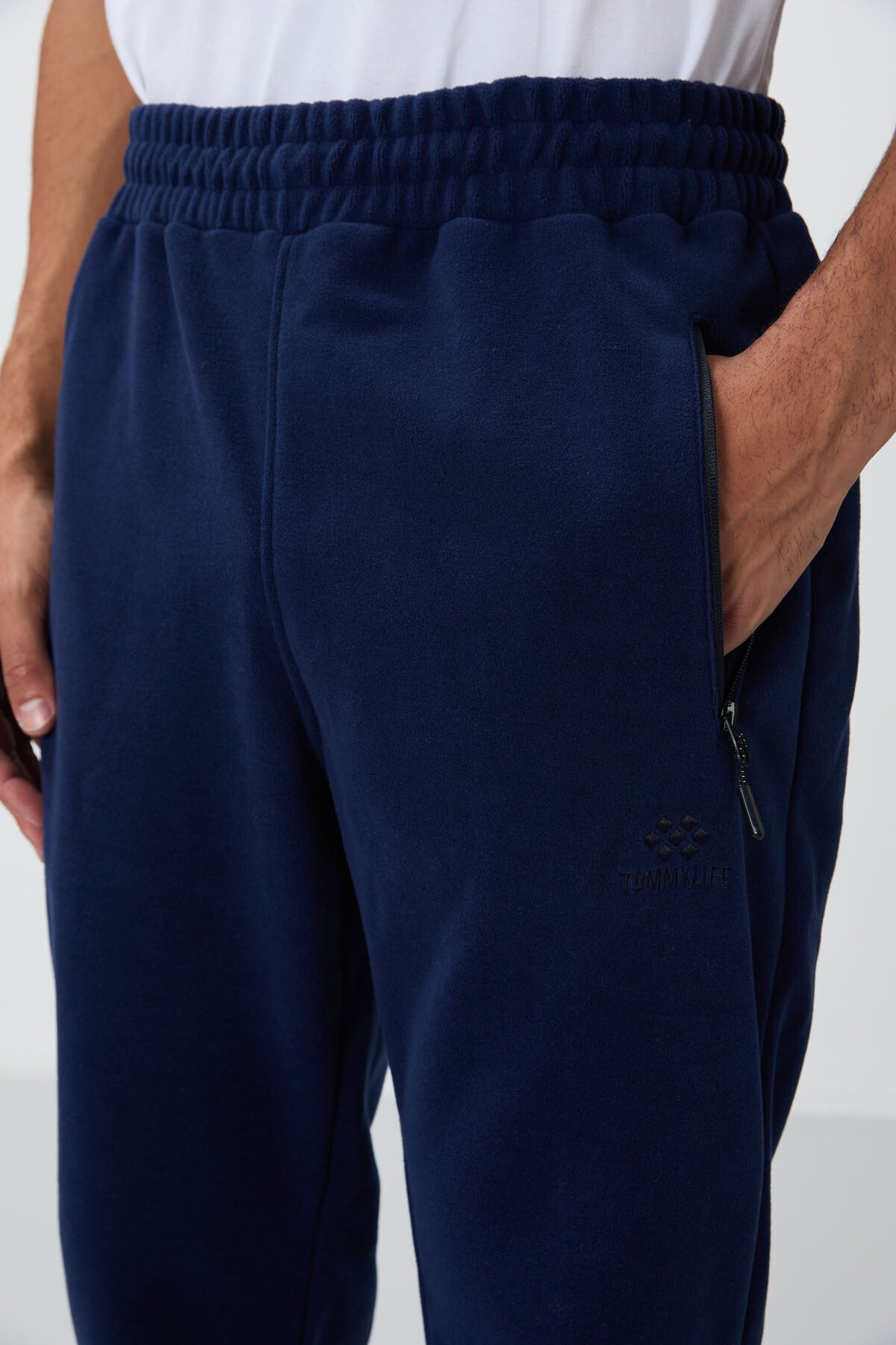 Indigo Blue High Collar Basic Zippered Pocket Standard Fit Men's Fleece Tracksuit Set - 85193