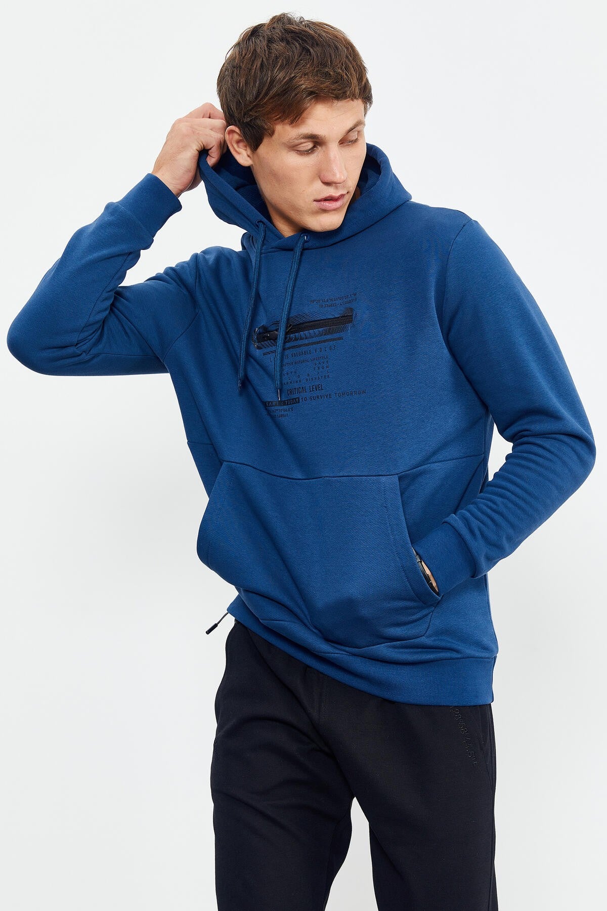 Indigo Printed Hooded Kangaroo Pocket Comfort Fit Men's Sweatshirt - 88019