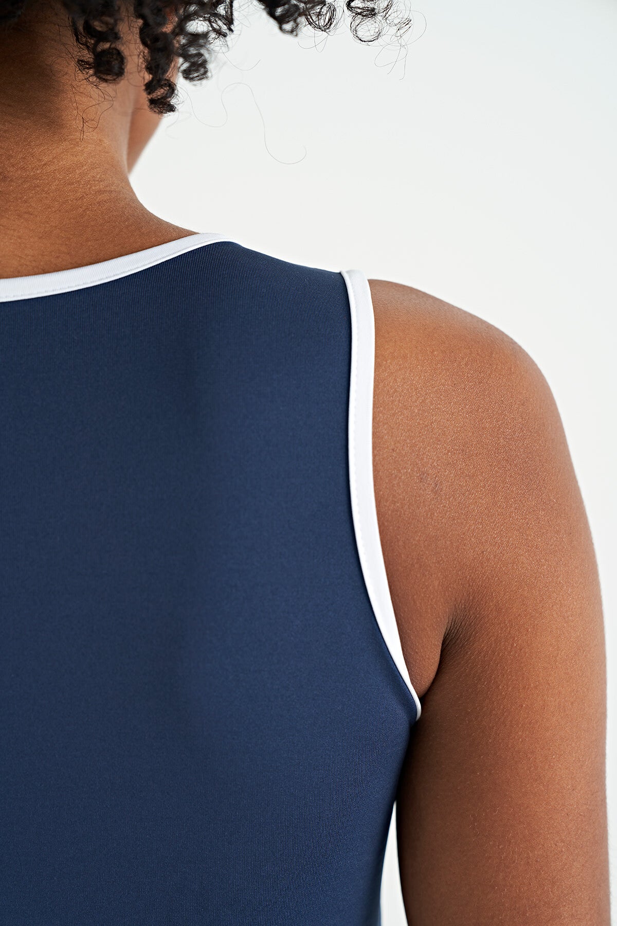 Indigo Logo Printed Bias Tape Trim Standard Cut Women's Sports Singlet - 97255