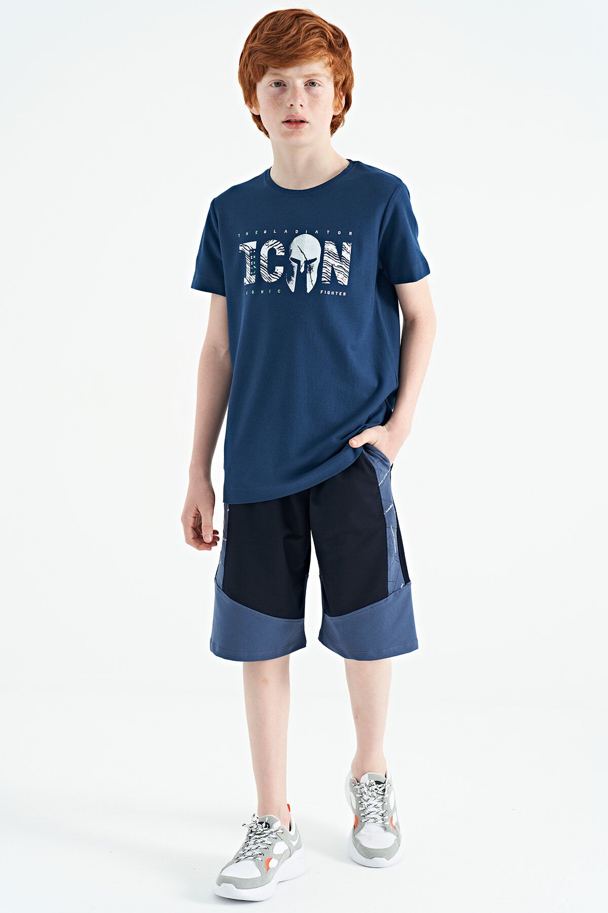 Indigo Crew Neck Embroidered Standard Fit Boys' T-Shirt - 11118