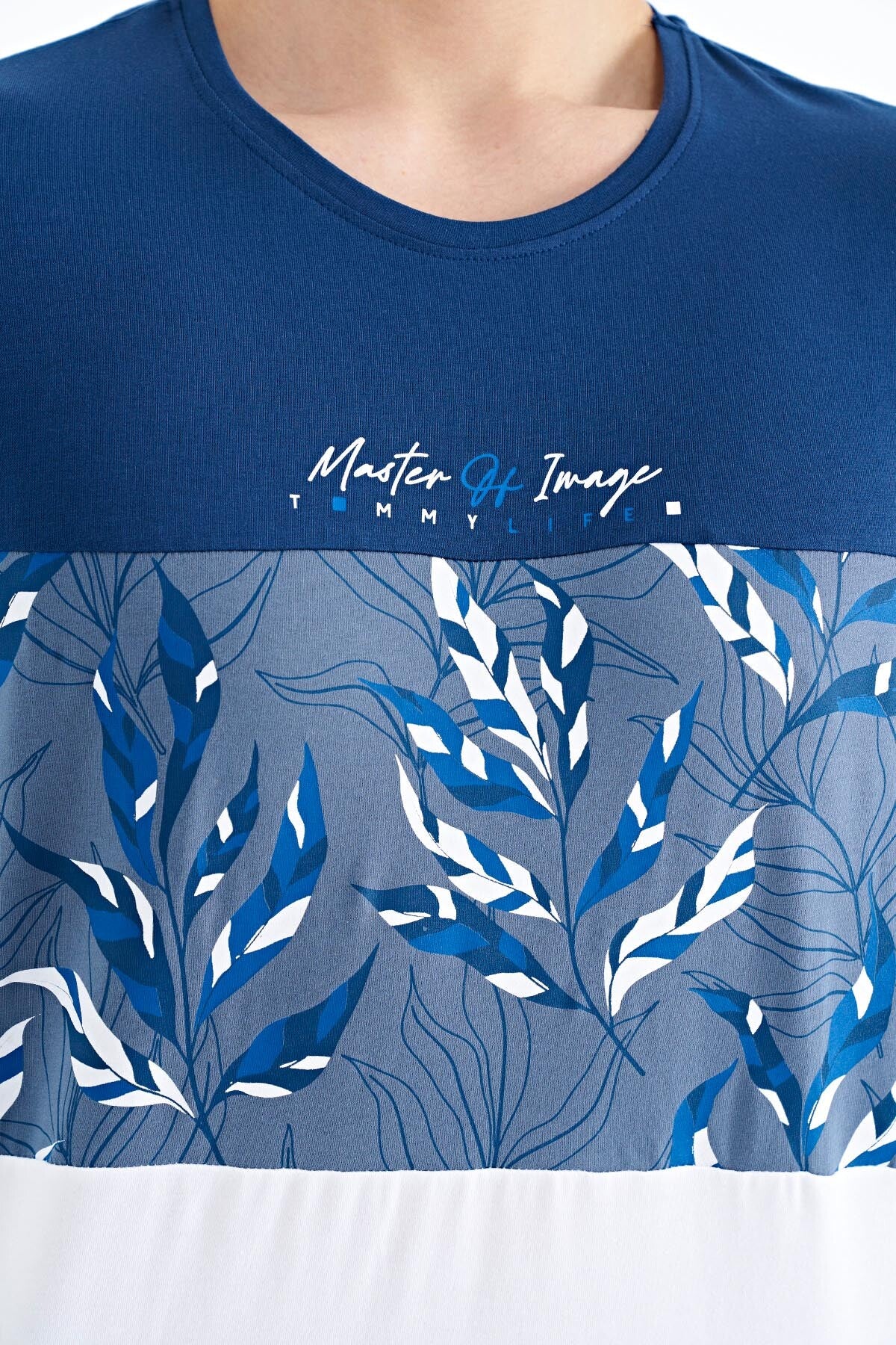 Indigo Color Gradient Print Detailed O Collar Standard Fit Men's T-Shirt - 88177