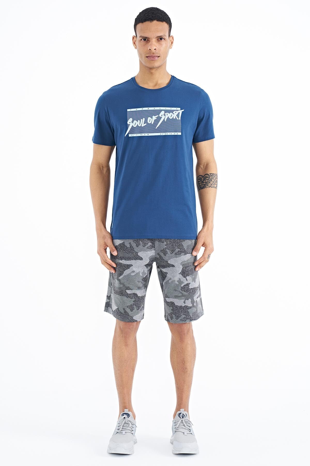 Indigo Print Pattern Standard Fit O Collar Men's T-Shirt - 88172