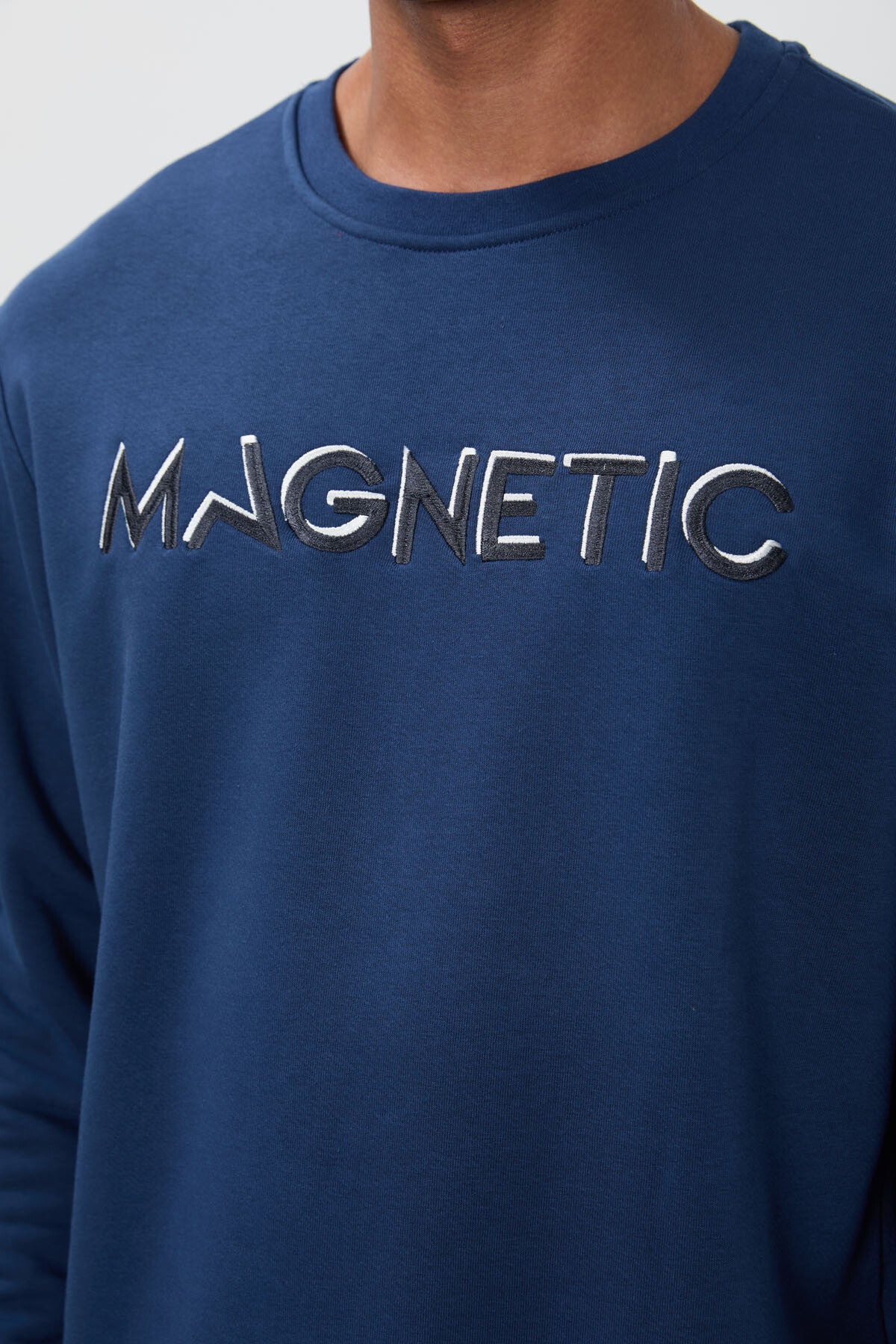 Indigo Blue Embroidered O Collar Comfort Fit Polar Lined Men's Sweatshirt - 88020