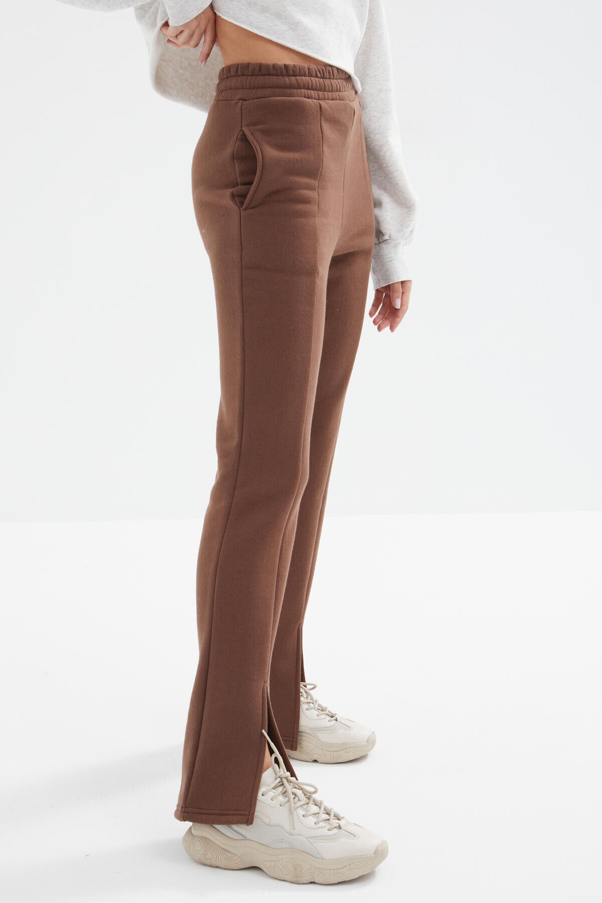 Brown High Waist Front Slit Detailed Side Pocket Comfortable Fit Women's Tracksuit Bottom - 94625