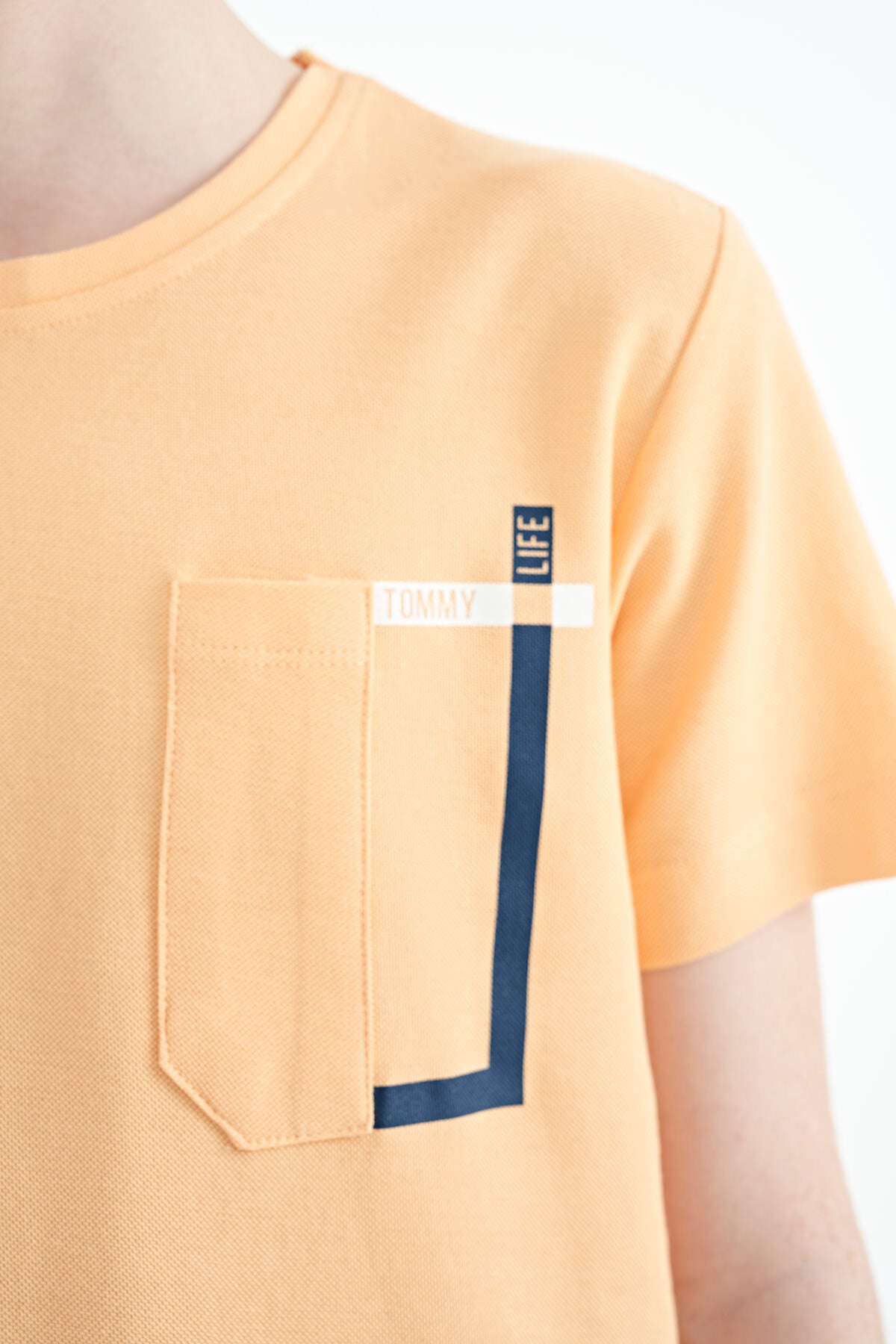 Melon Inner Pocket Detailed O Collar Standard Fit Boys T-Shirt - 11120
