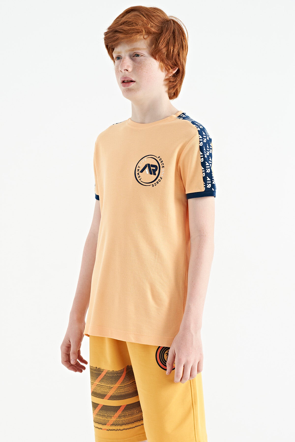 Melon Inside Shoulder Print Detailed Standard Mold O Collar Boys T-Shirt - 11121