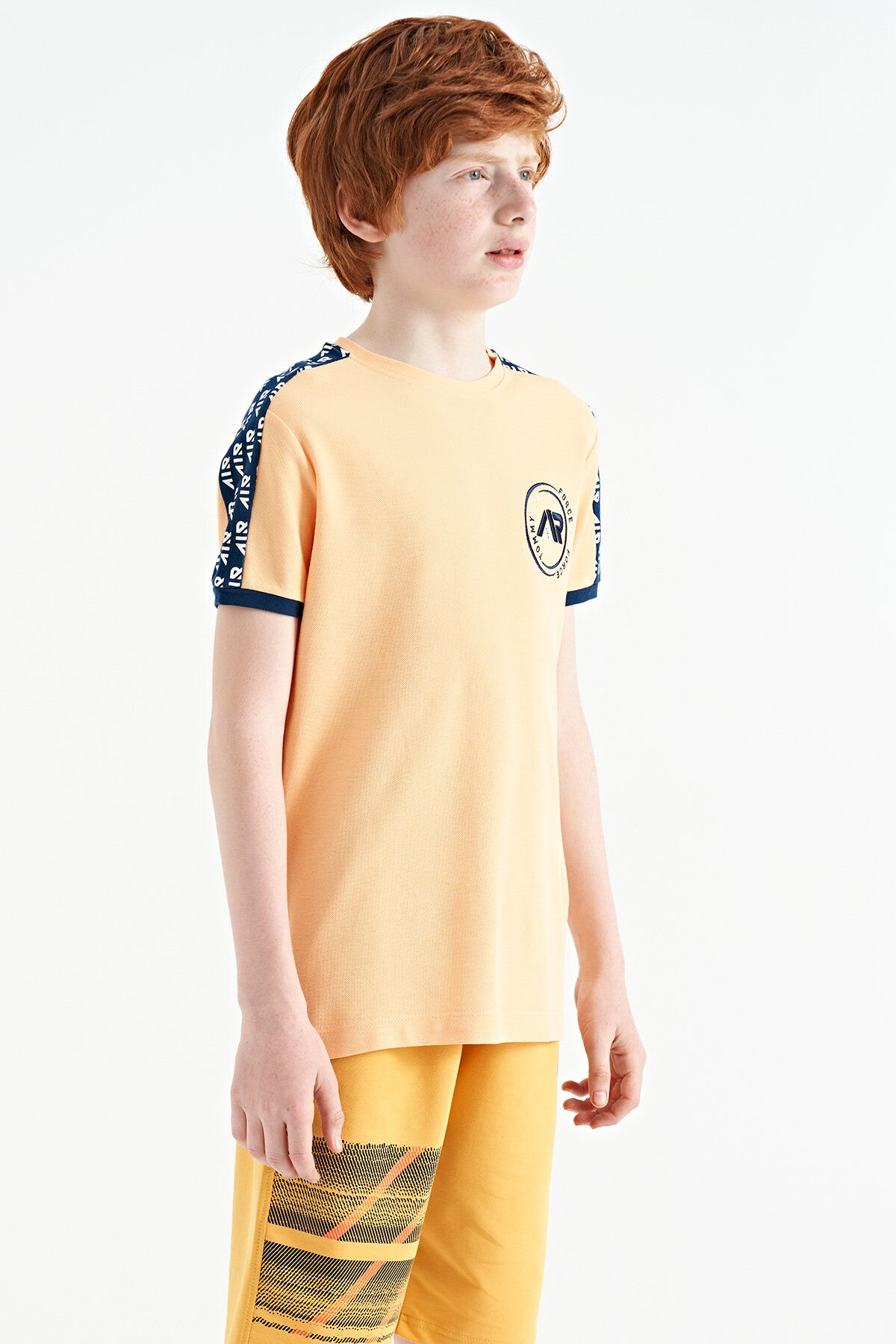 Melon Inside Shoulder Print Detailed Standard Mold O Collar Boys T-Shirt - 11121