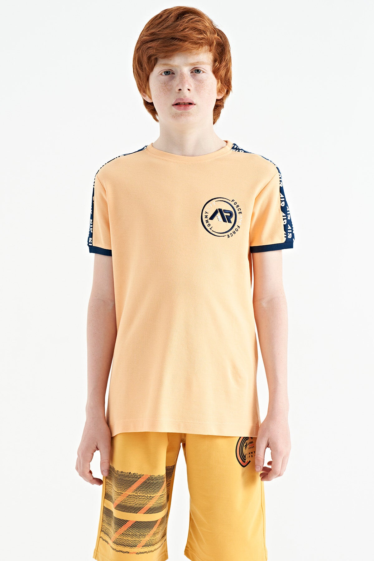 Melon Inside Shoulder Print Detailed Standard Mold O Collar Boys T-Shirt - 11121