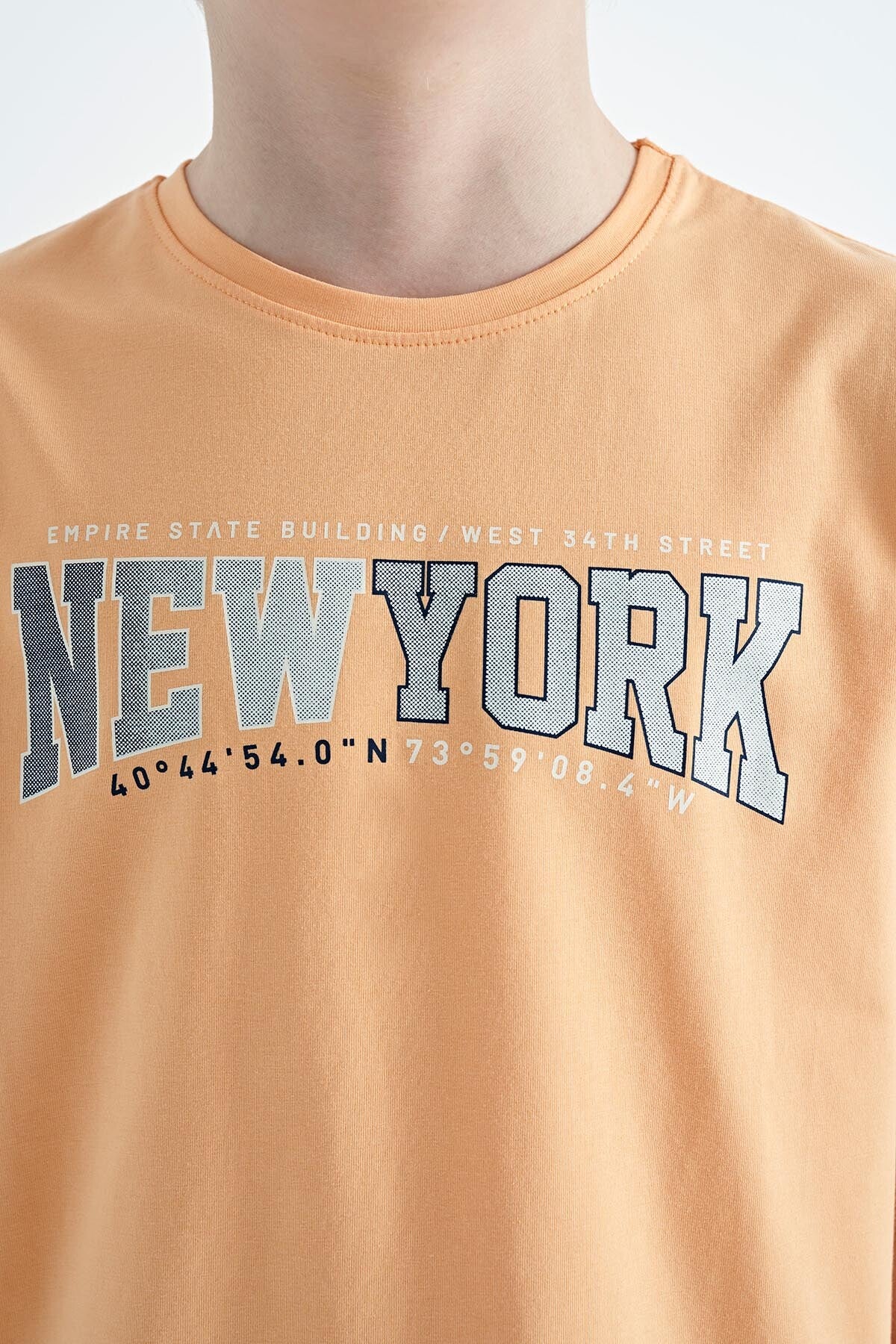 Melon Inside Print Standard Fit O Collar Boys Men's T-Shirt - 11105