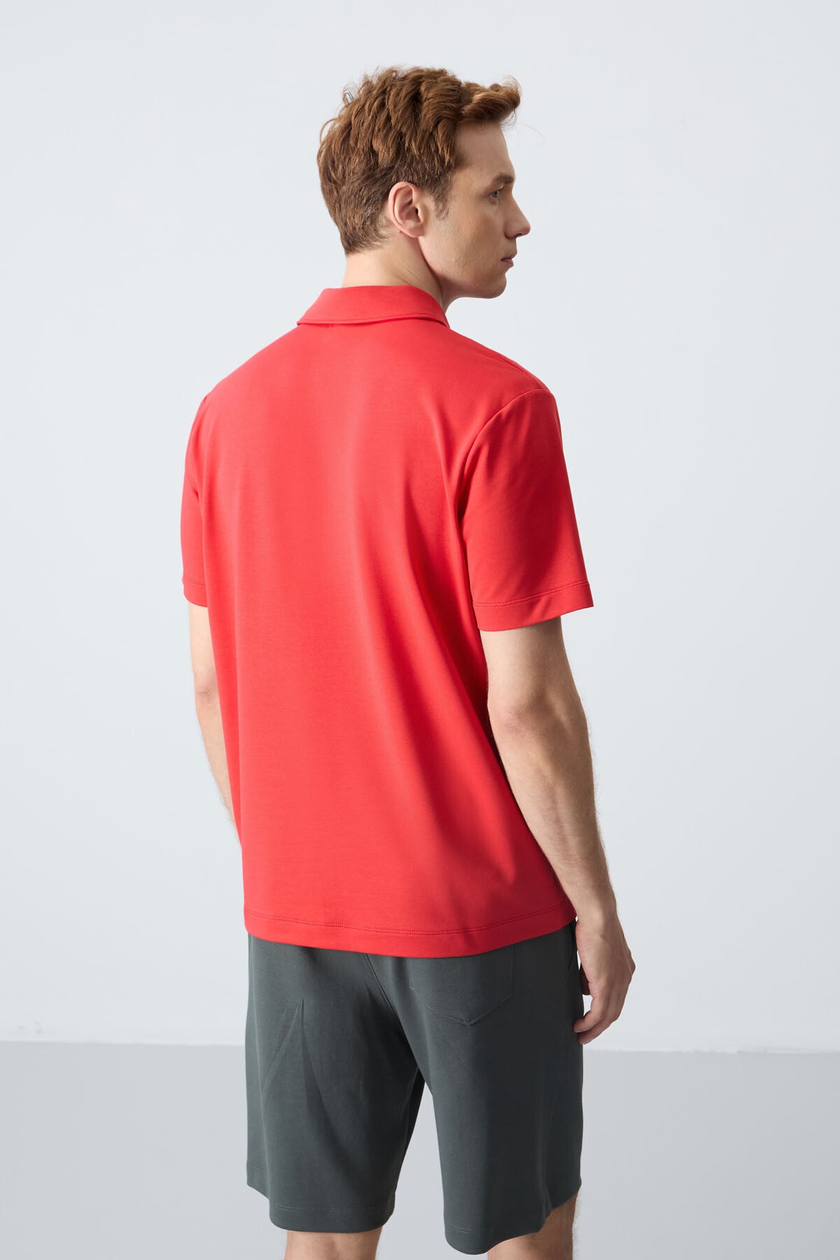 Red Basic Logo Standard Fit Knitted Polo Collar Men's T-Shirt - 87748