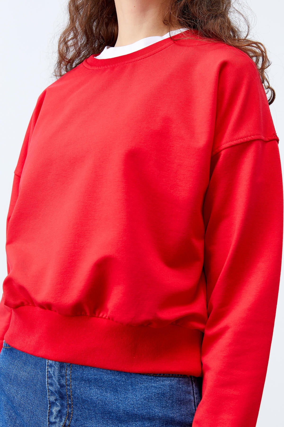 Red Basic Comfort Fit O Neck Women's Sweatshirt - 97114