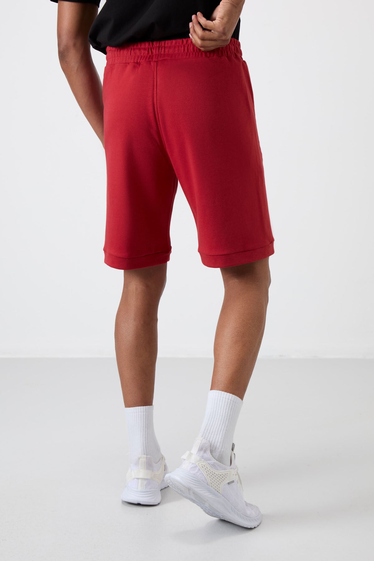 Albie Red Standard Fit Men's Shorts - 81241