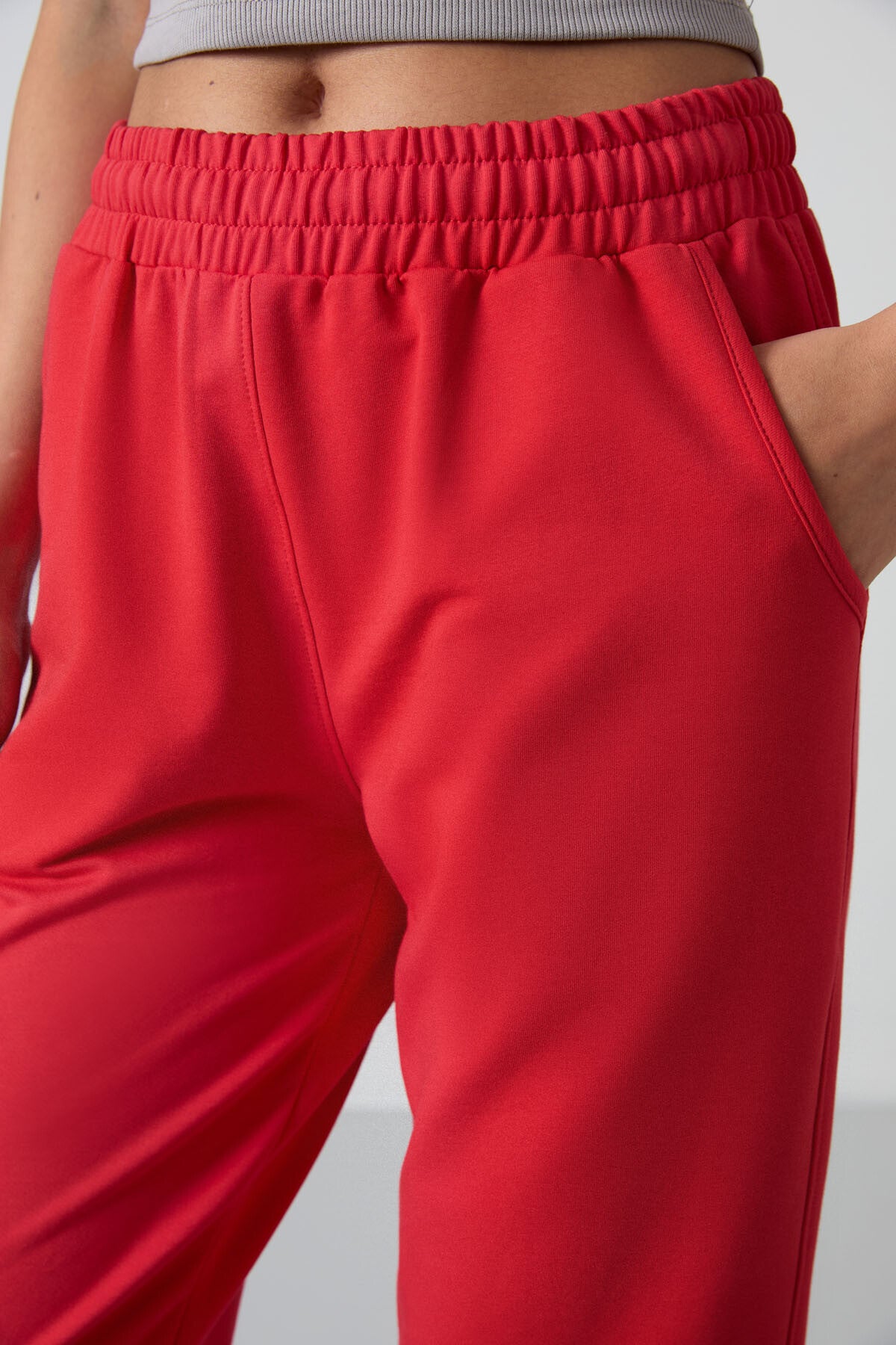 Red Pocket High Waist Comfortable Form Elastic Cuff Women's Tracksuit Bottom - 94583